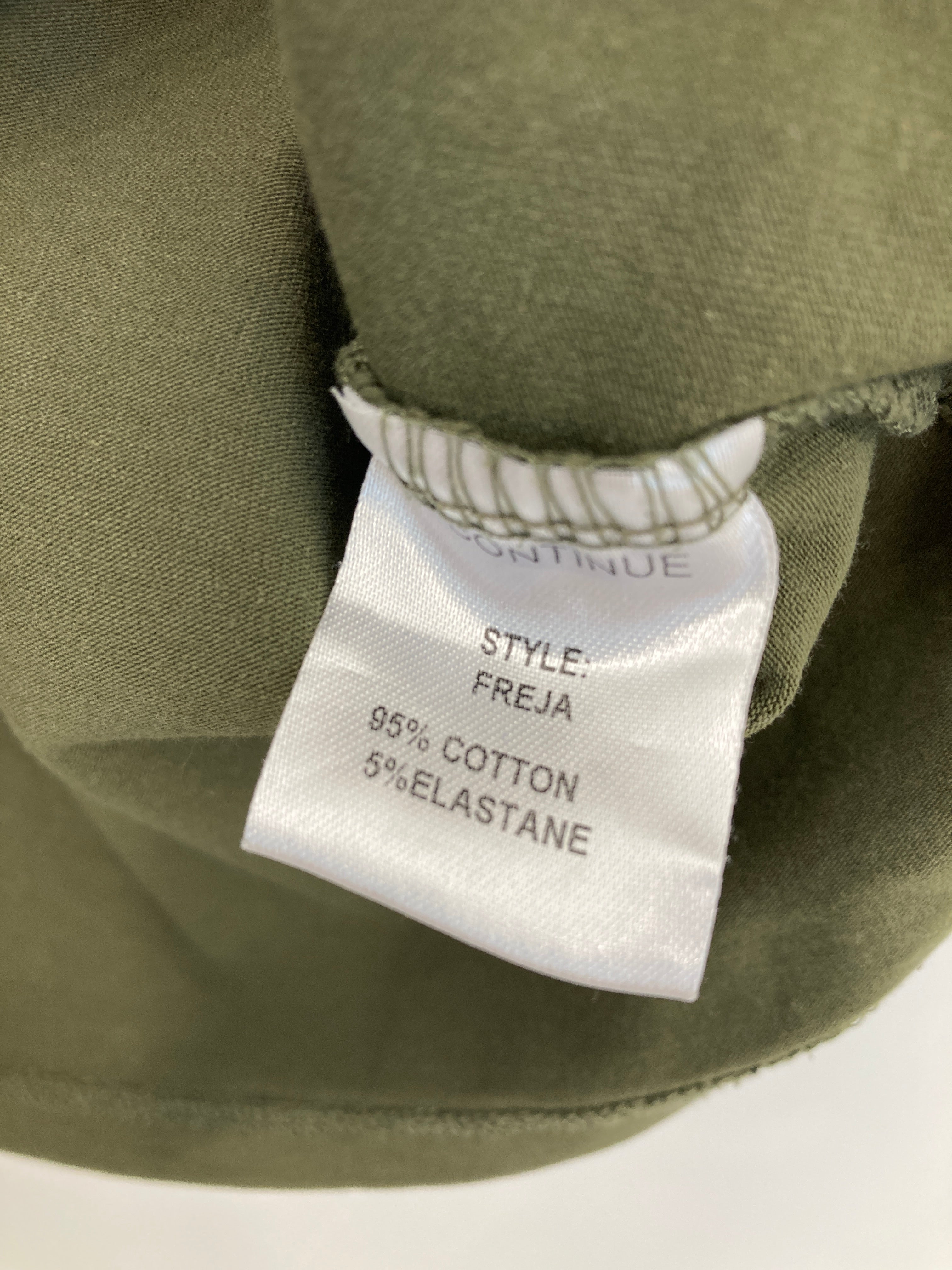 Continue T-shirt