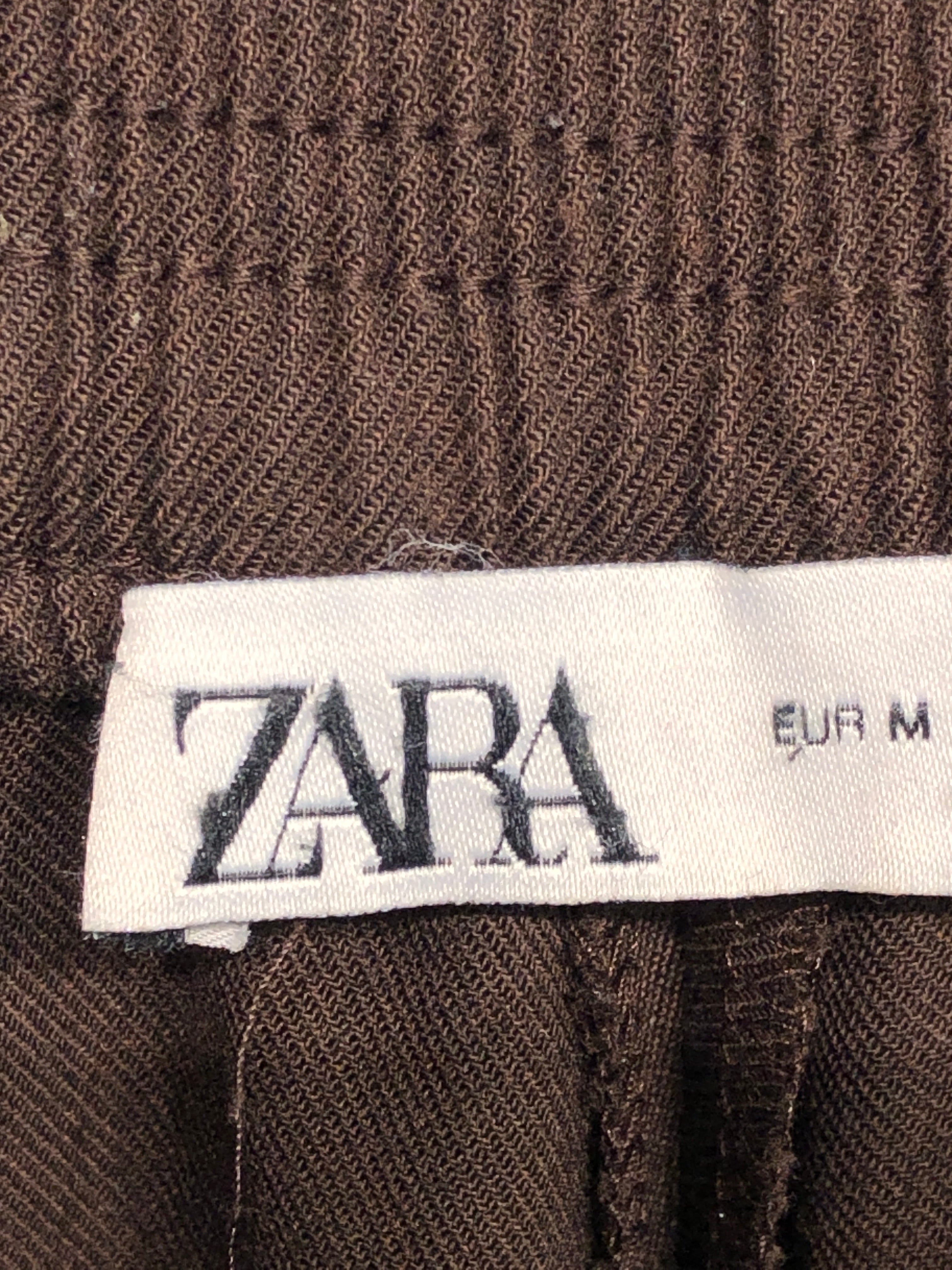 Zara Bukser