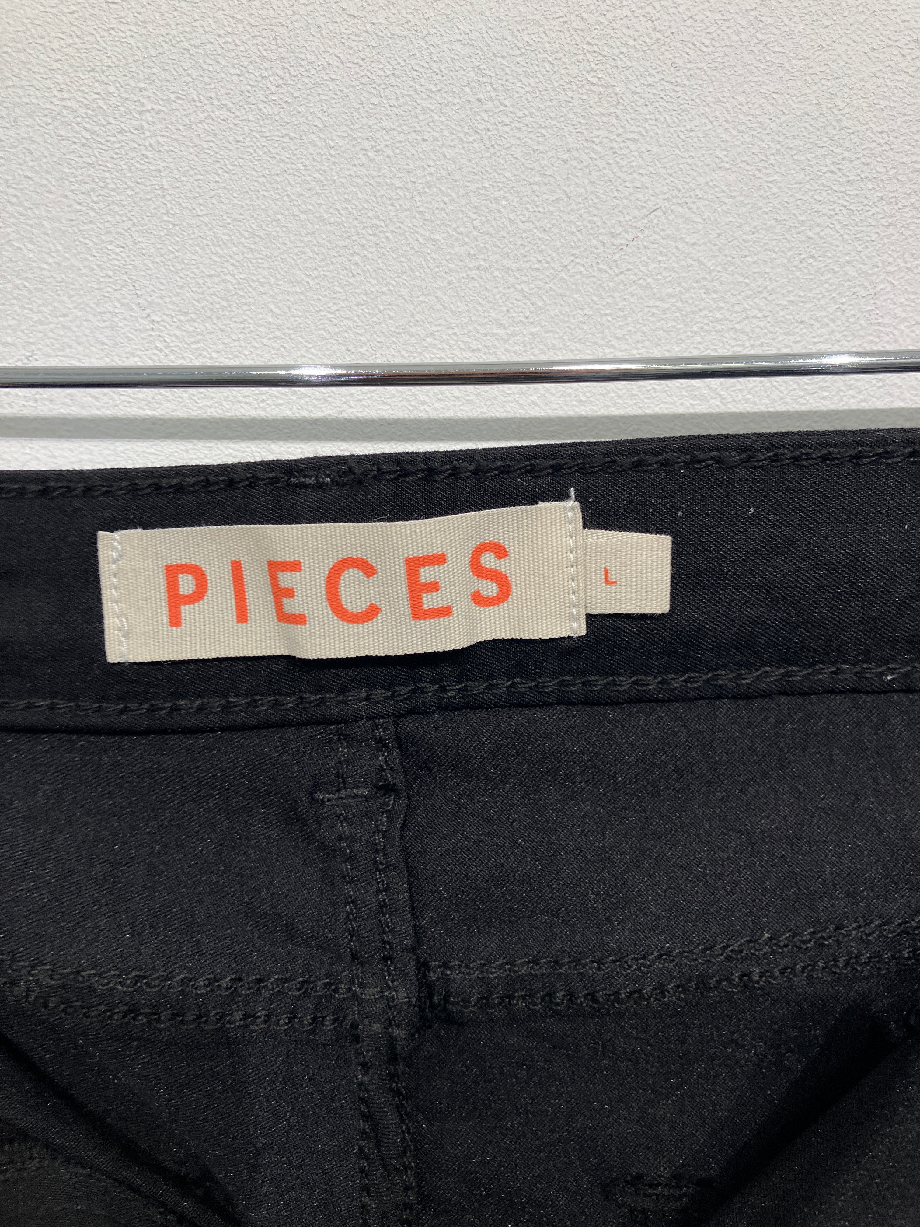 Pieces Bukser