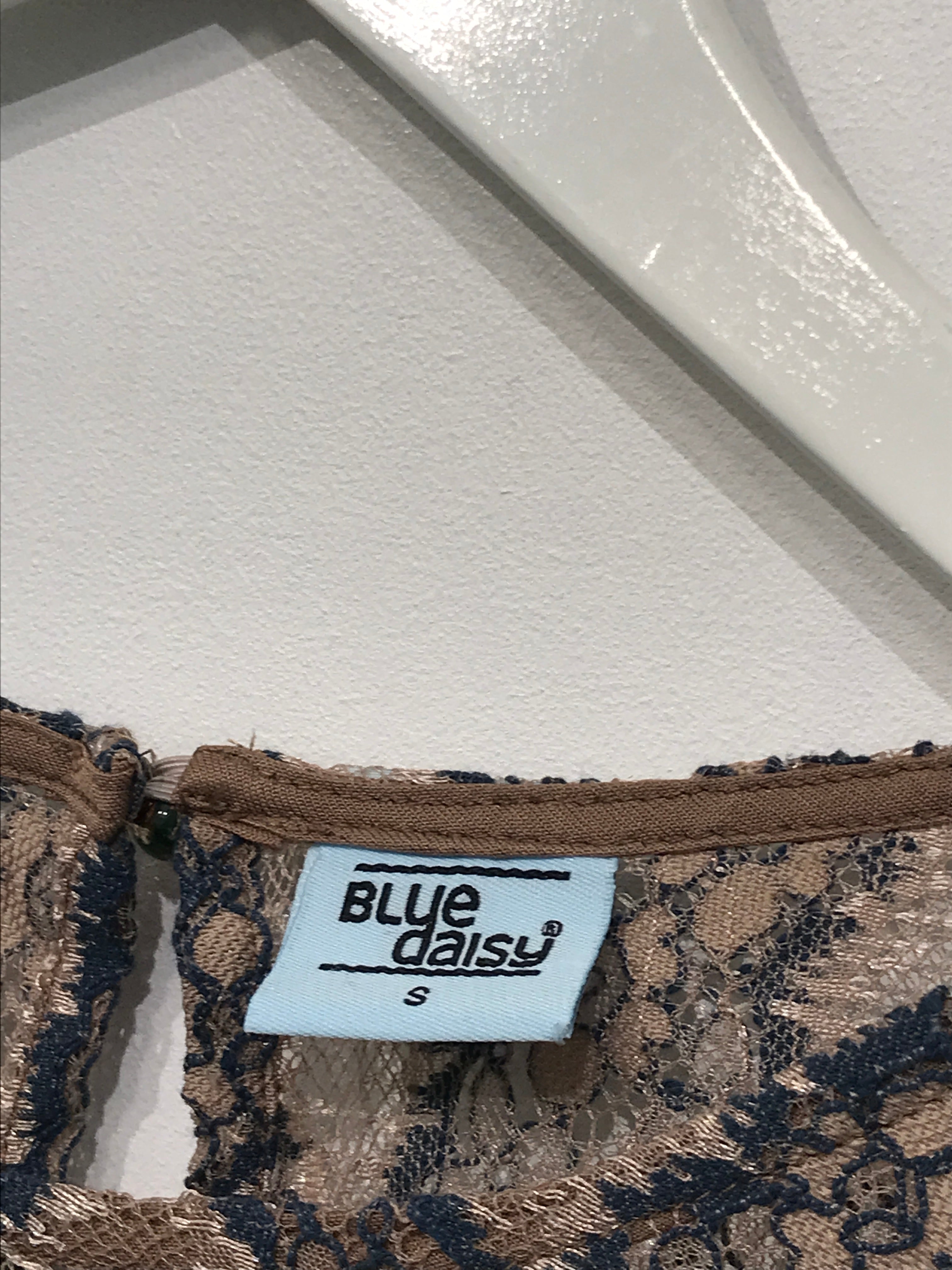 Blue Daisy Bluse