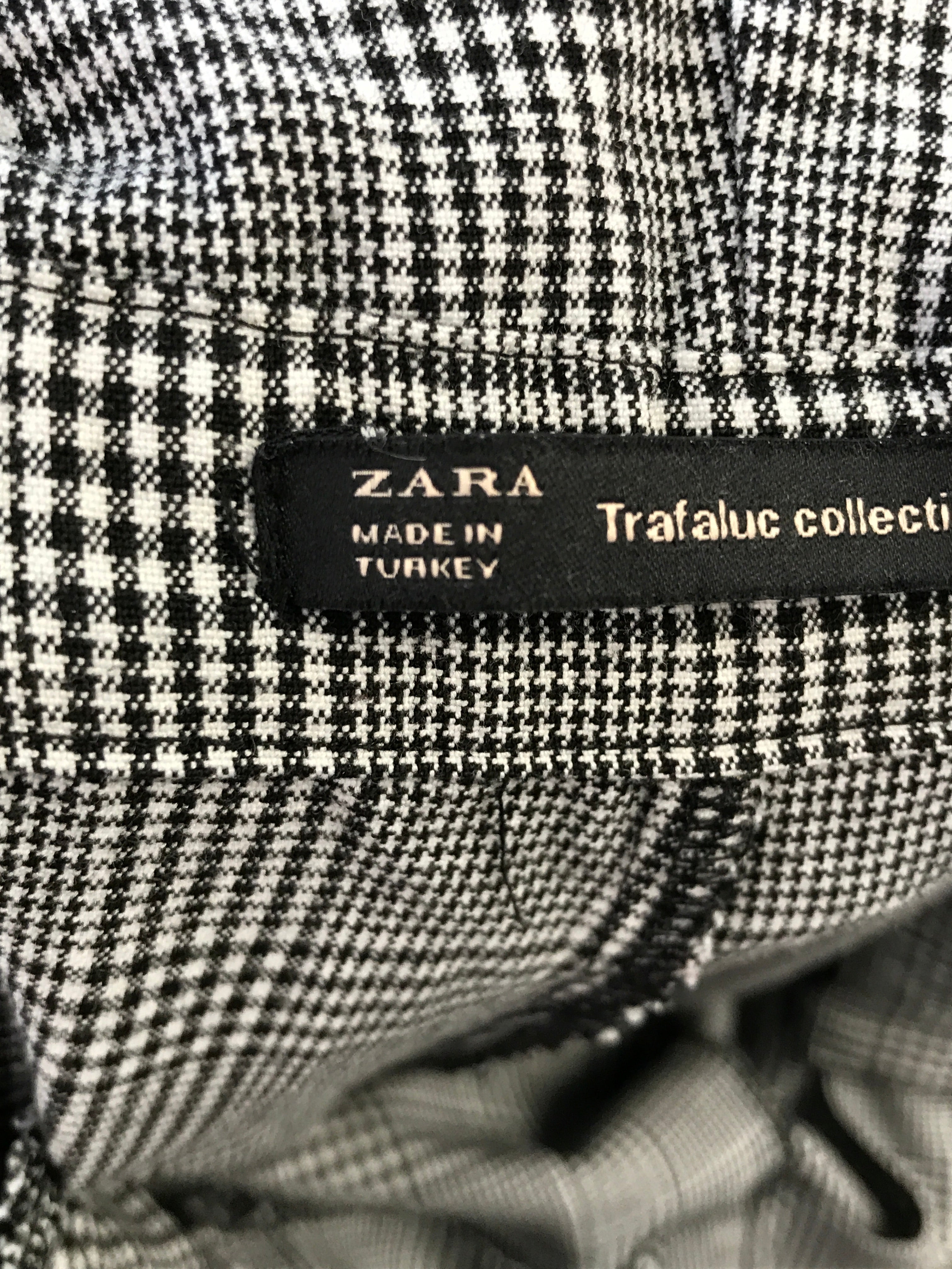 Zara Bukser