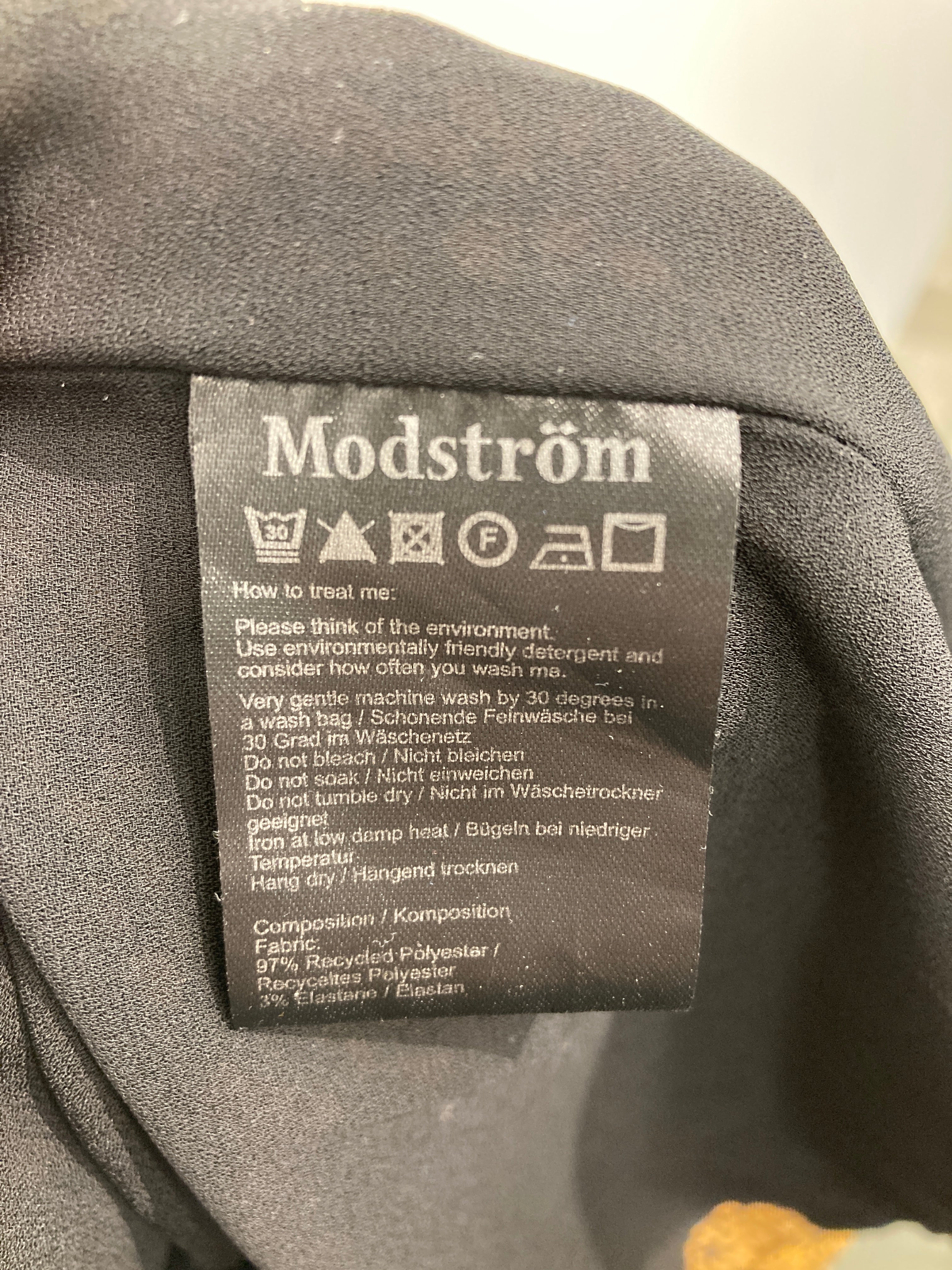 Modström Kjole