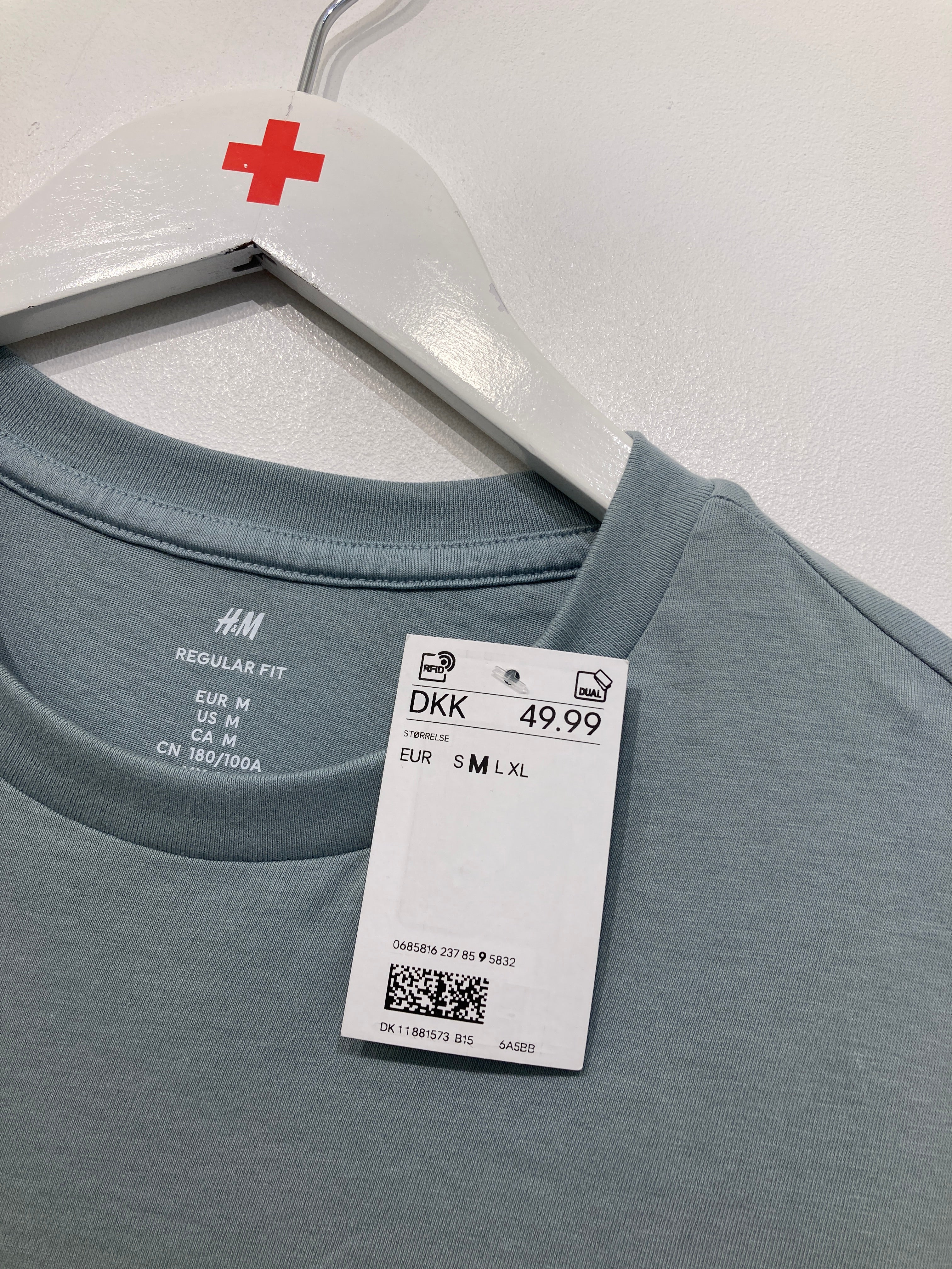 H&M T-shirt