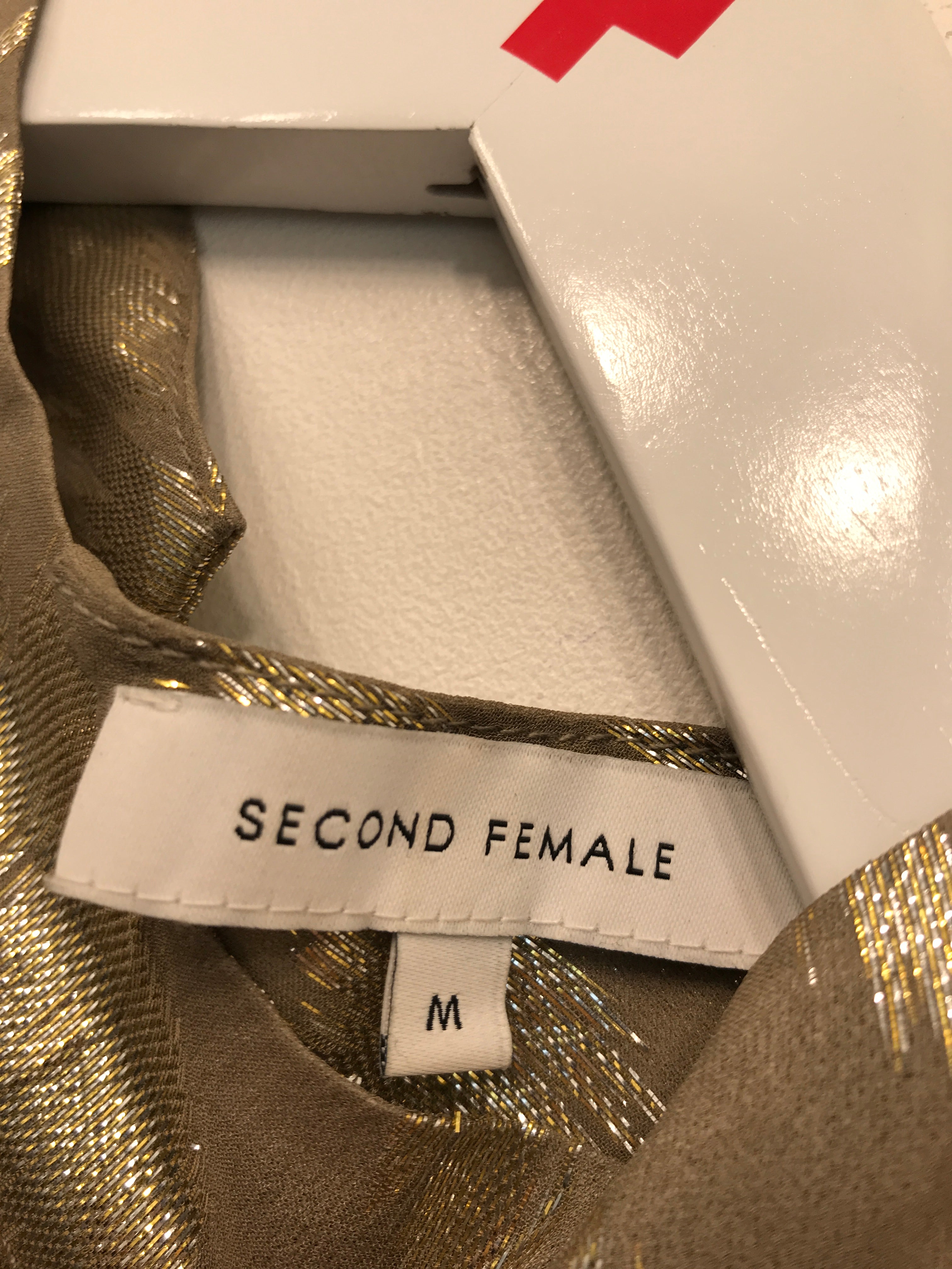 Second Female Bluse