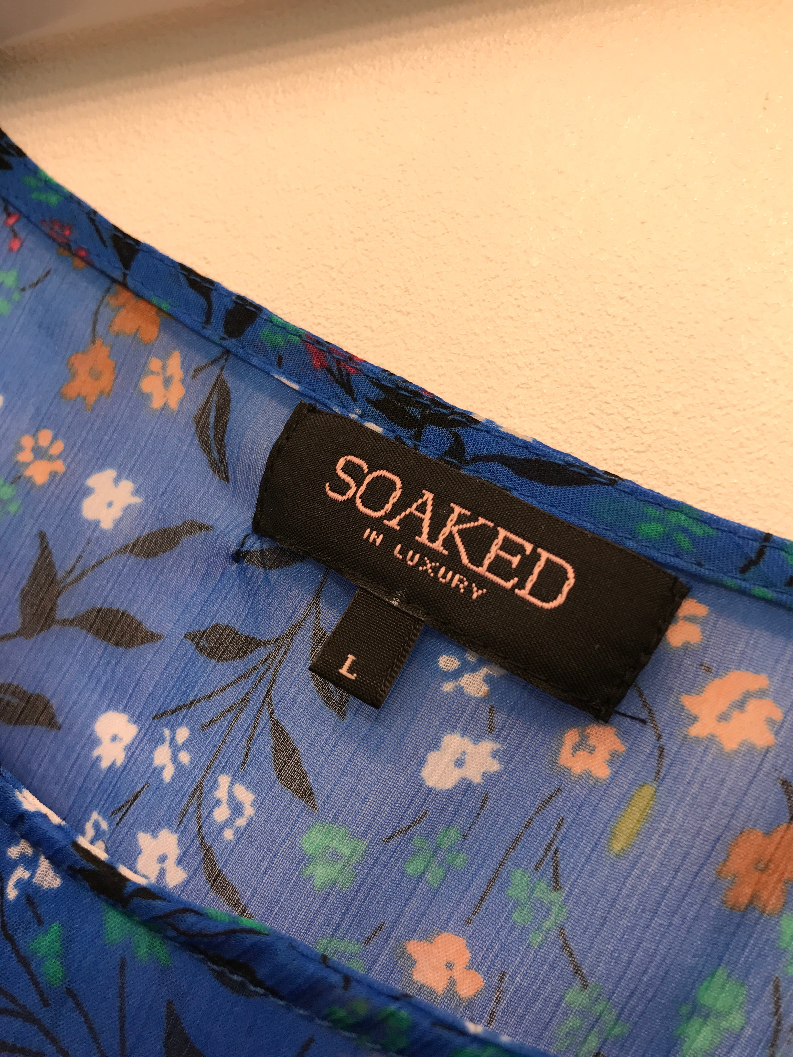 Soaked In Luxury Bluse