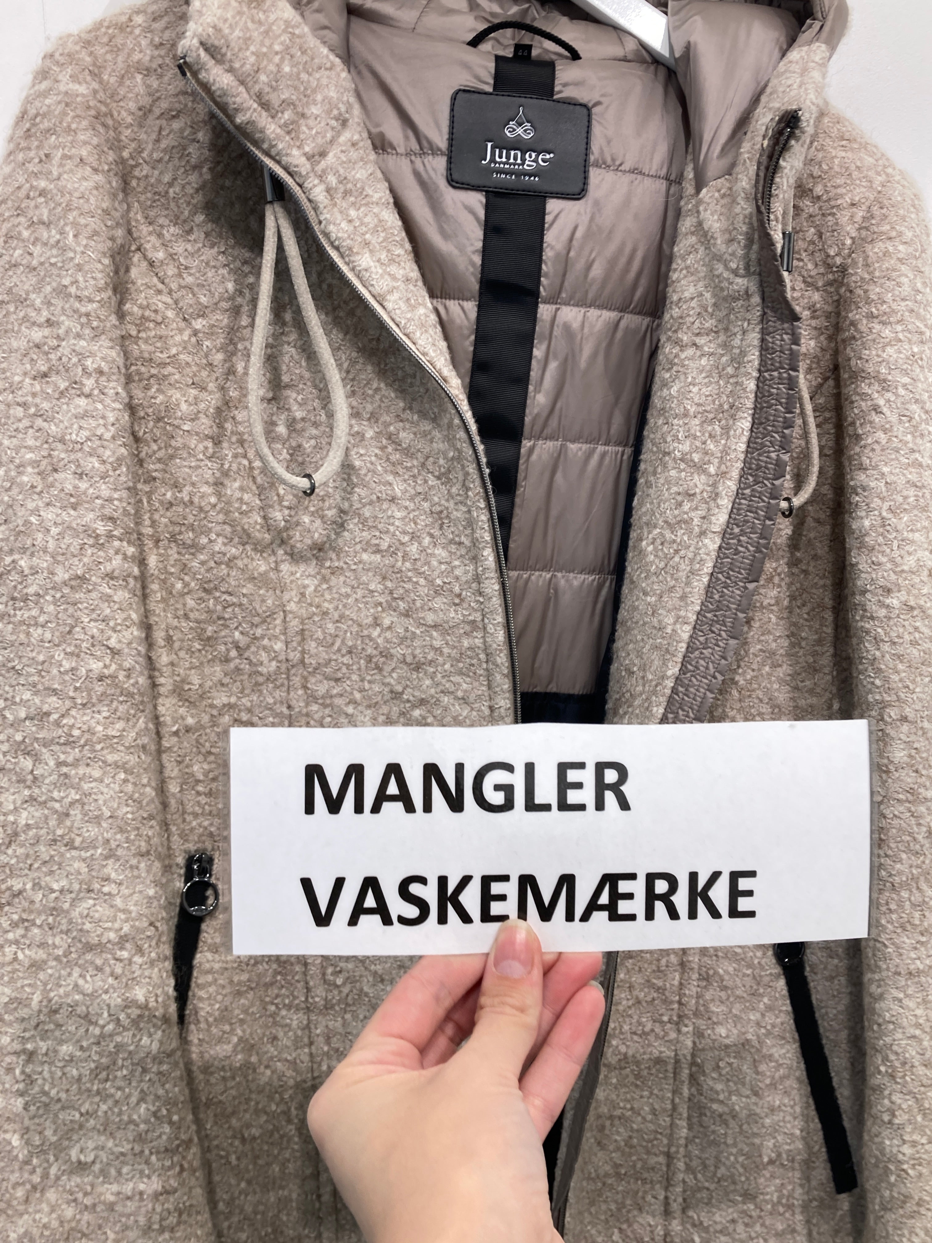 Junge Jakke