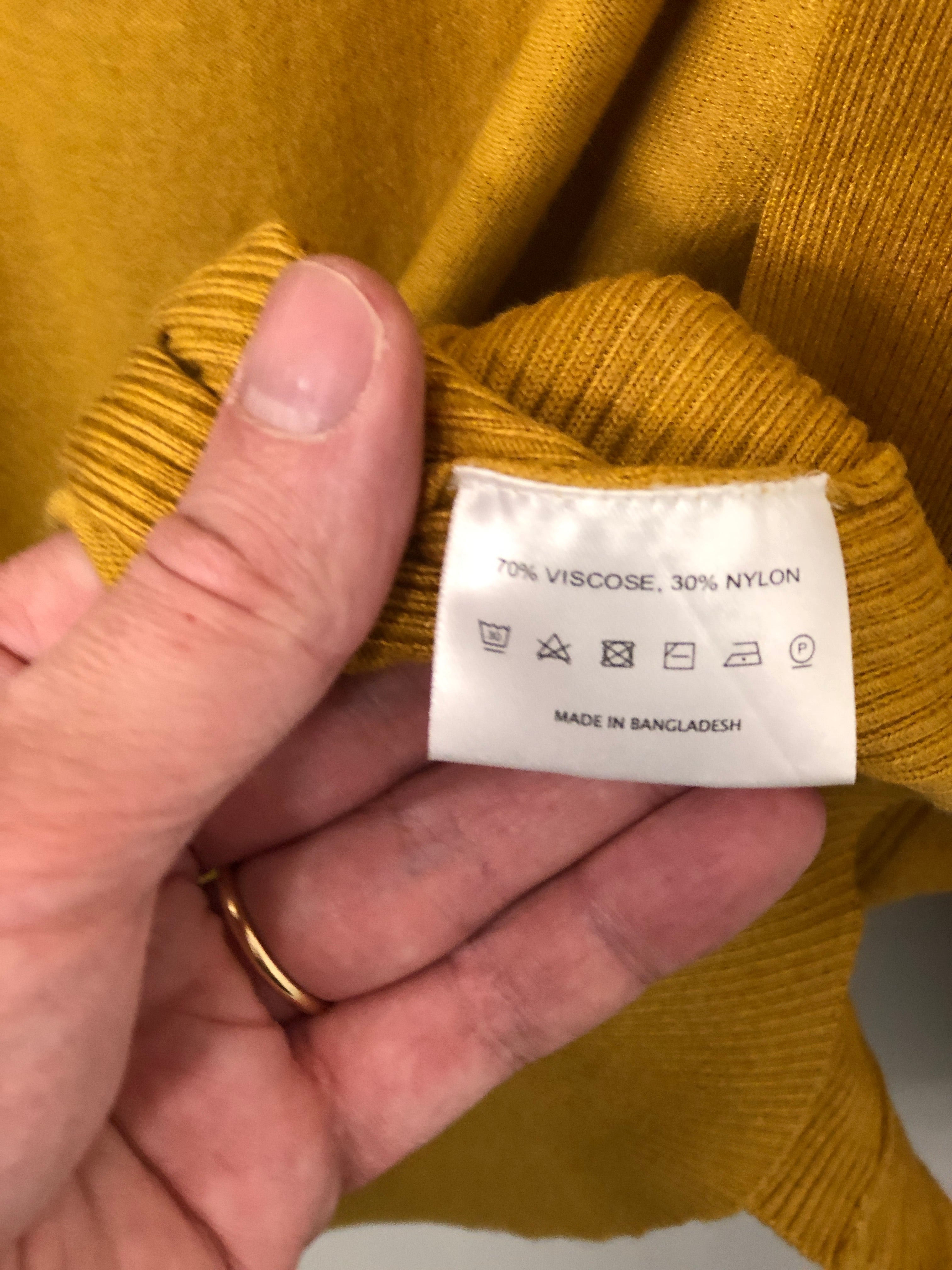Lipo Lipo Cardigan