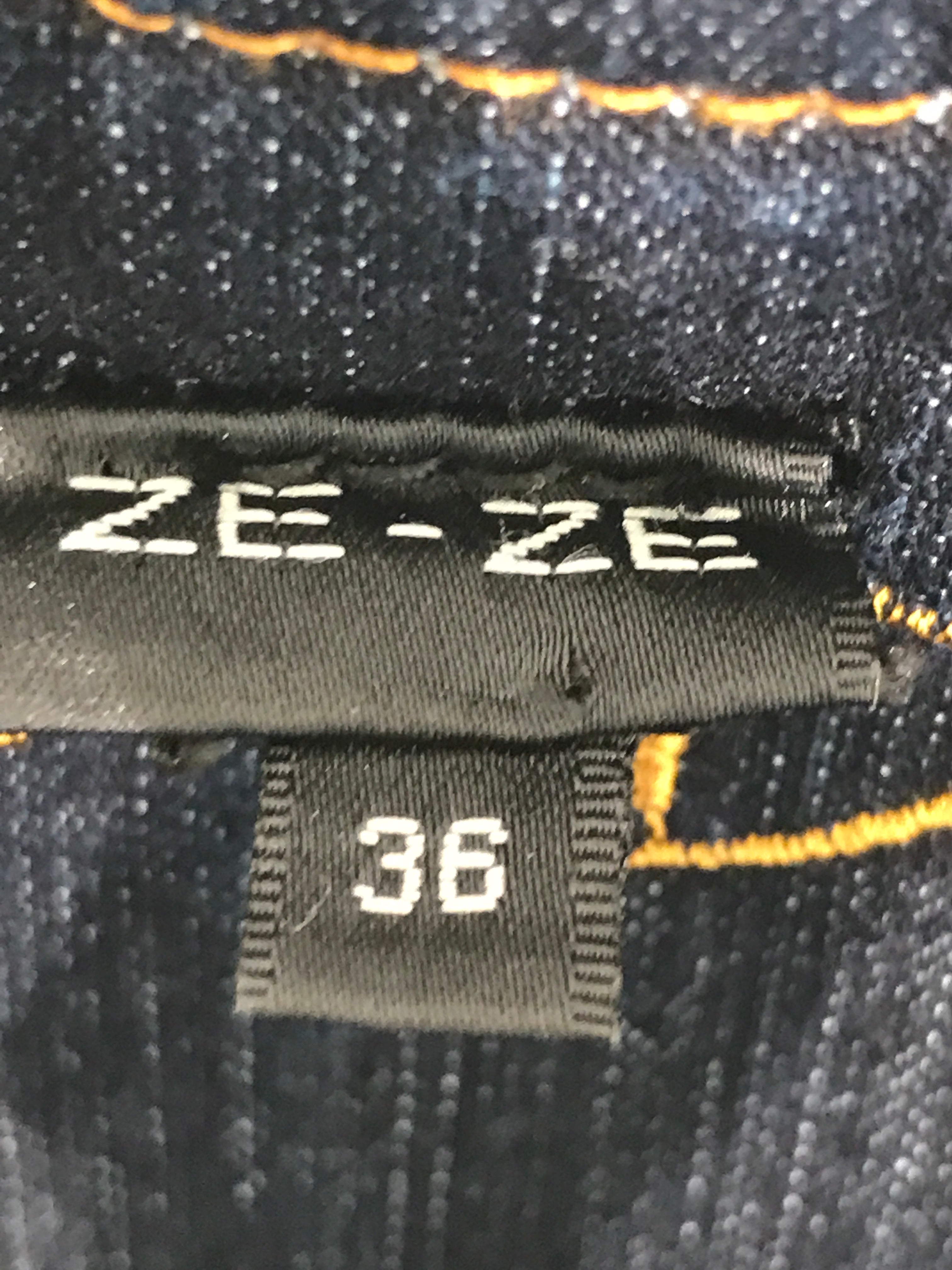 Ze Ze Nederdel