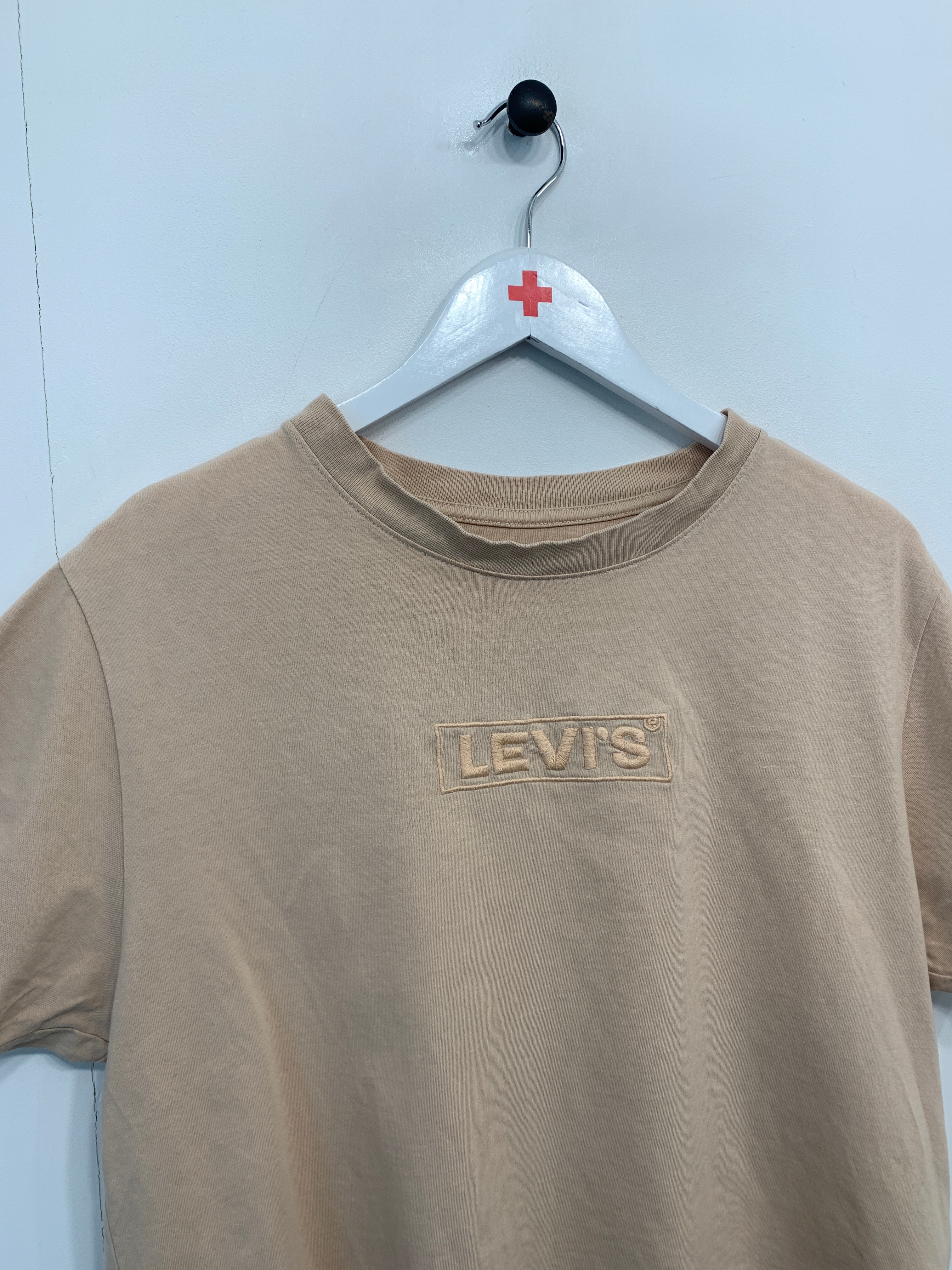 Levis T-shirt