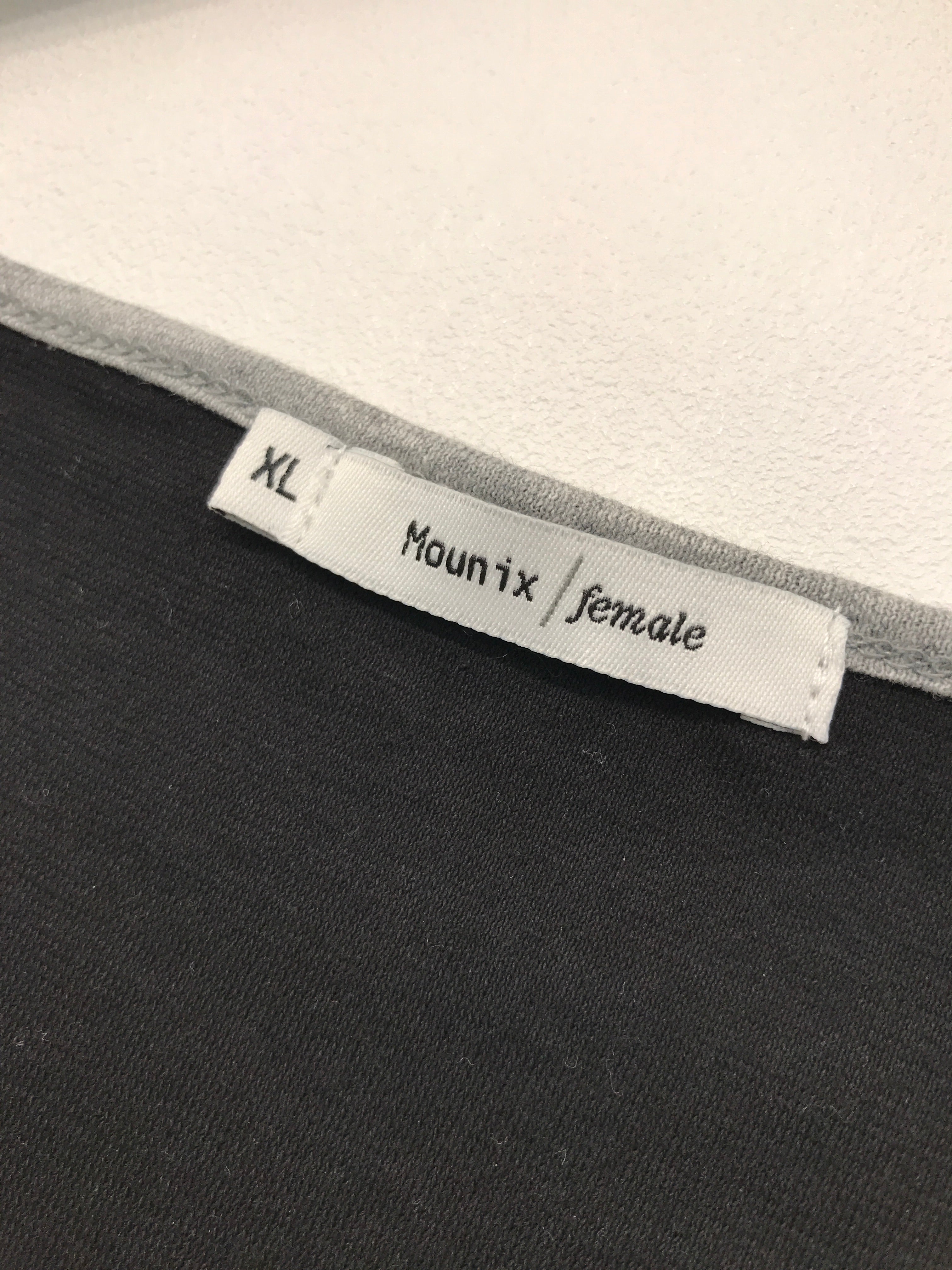 Mounix Kjole