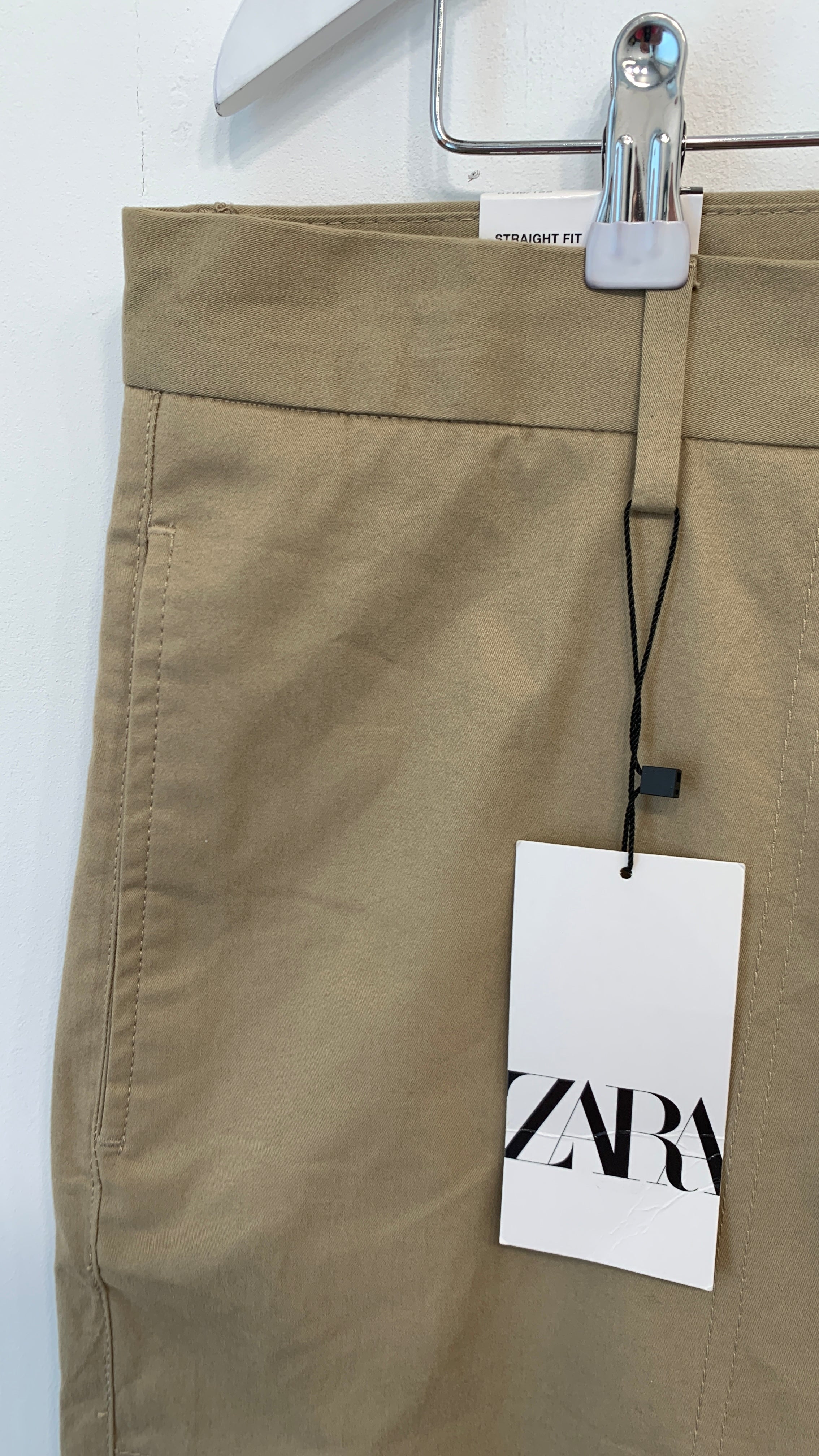 Zara Bukser