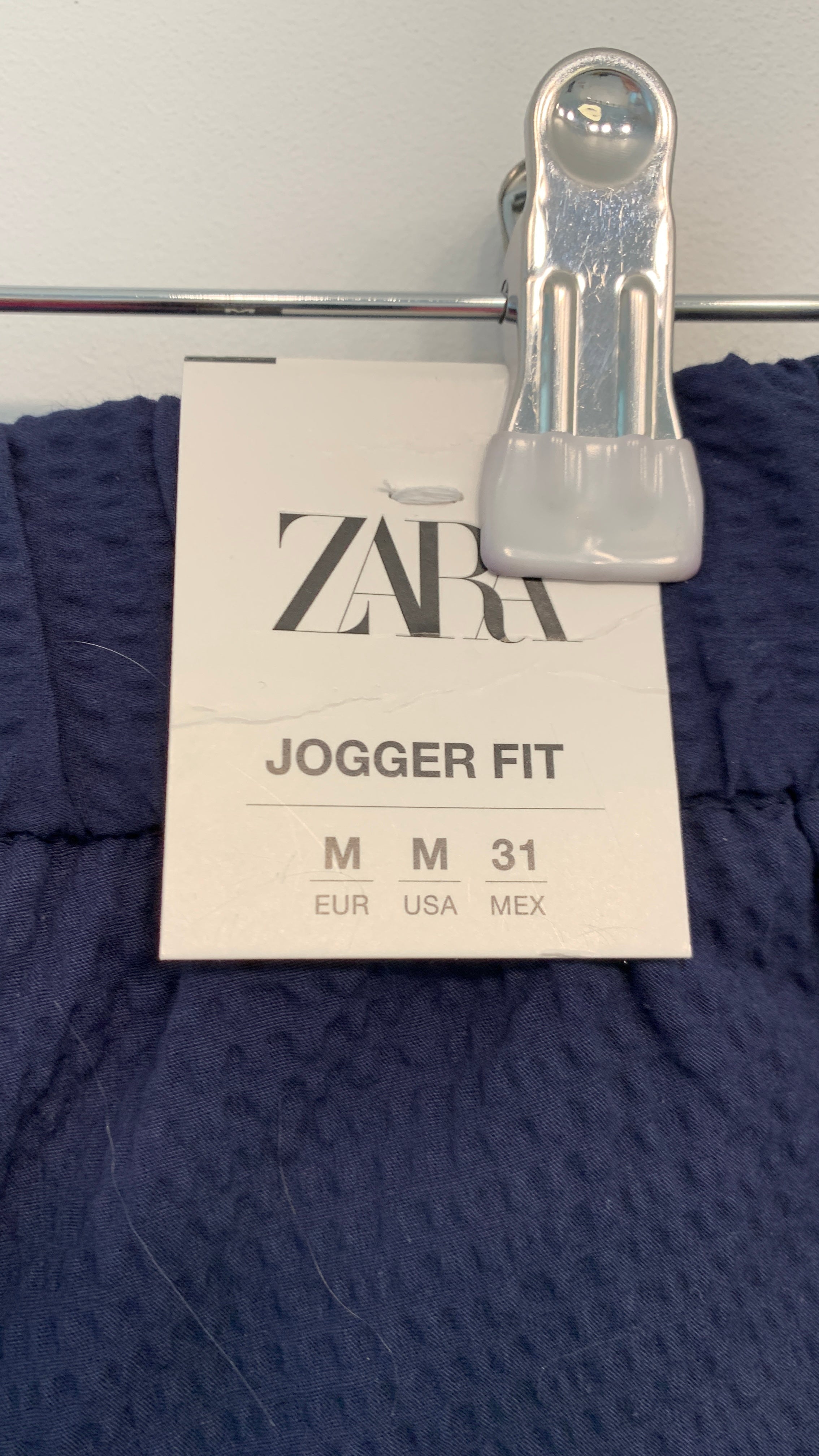 Zara Bukser