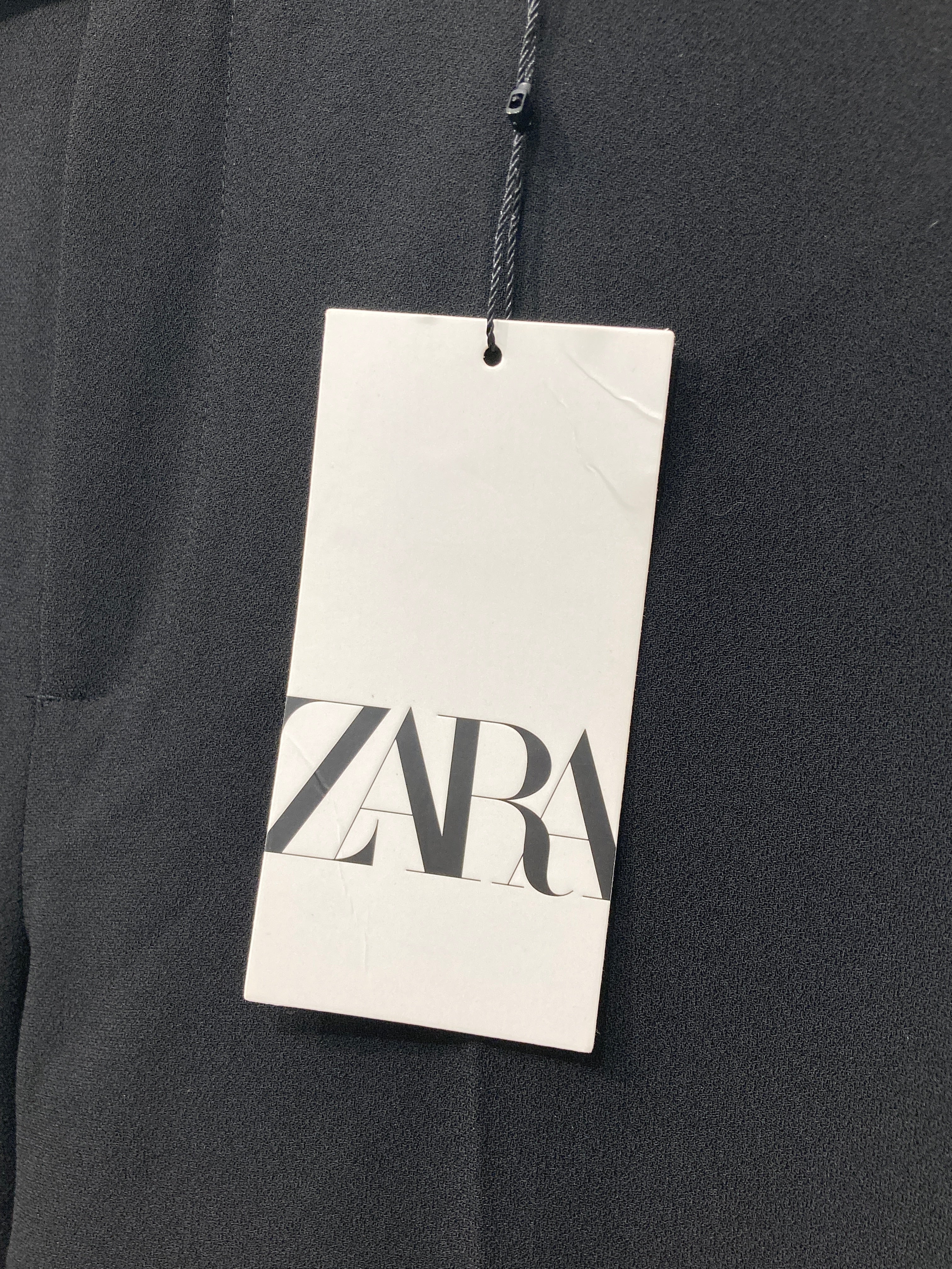 Zara Bukser