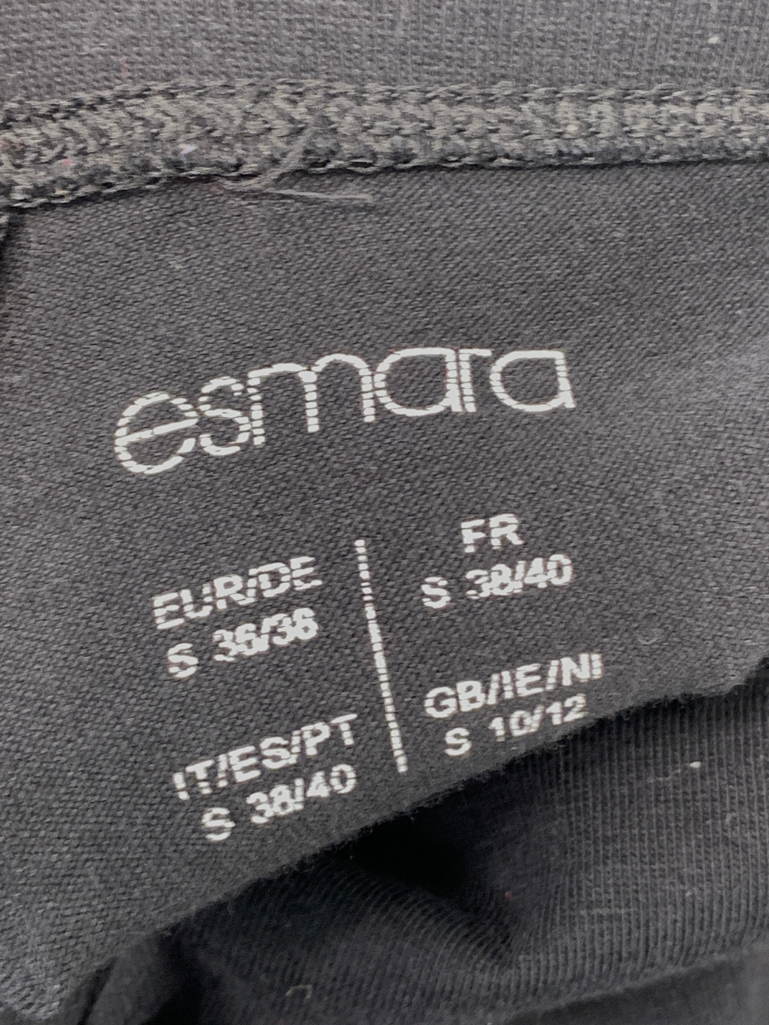 Esmara Bukser
