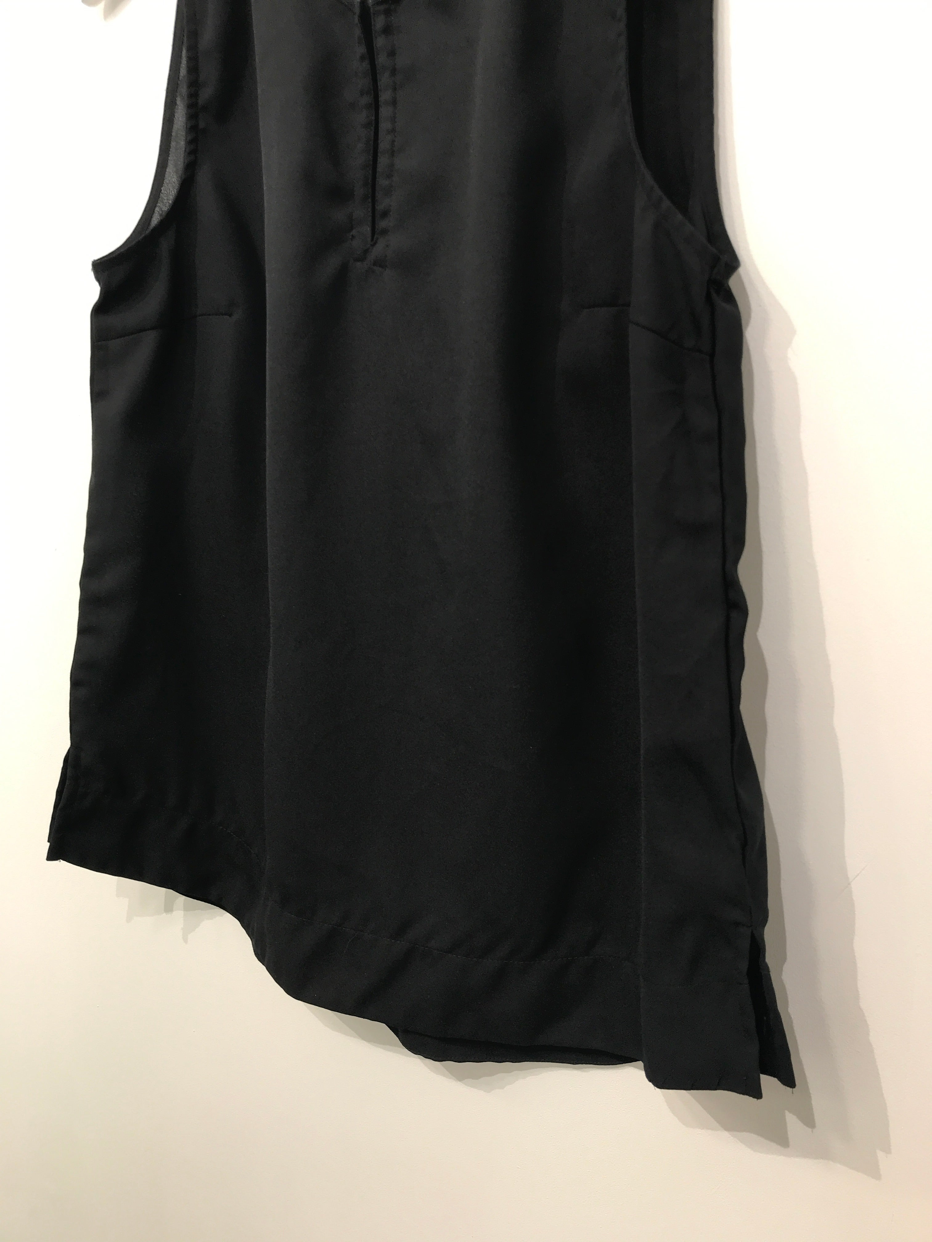 Jacqueline de Yong Top