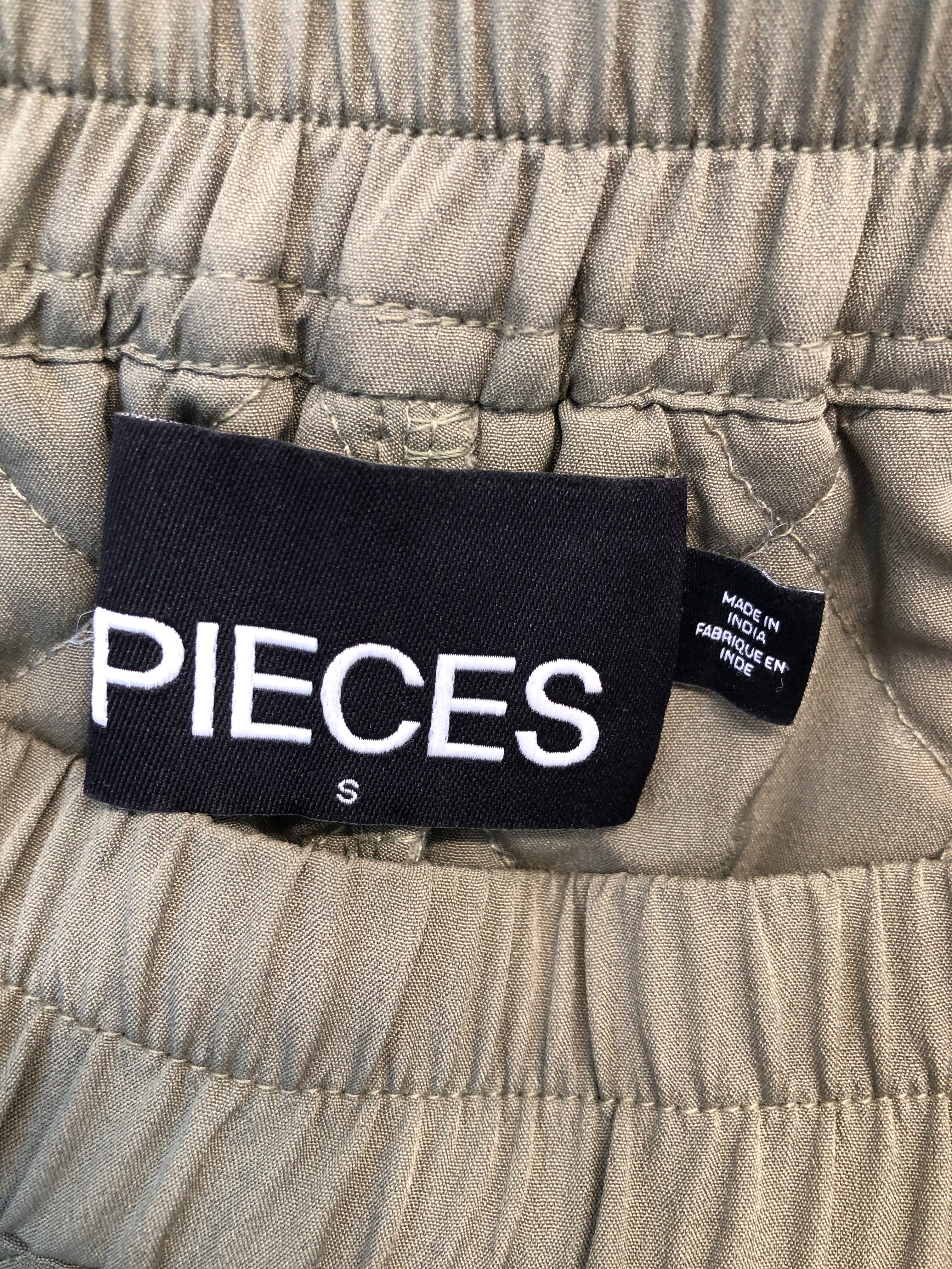 Pieces Shorts