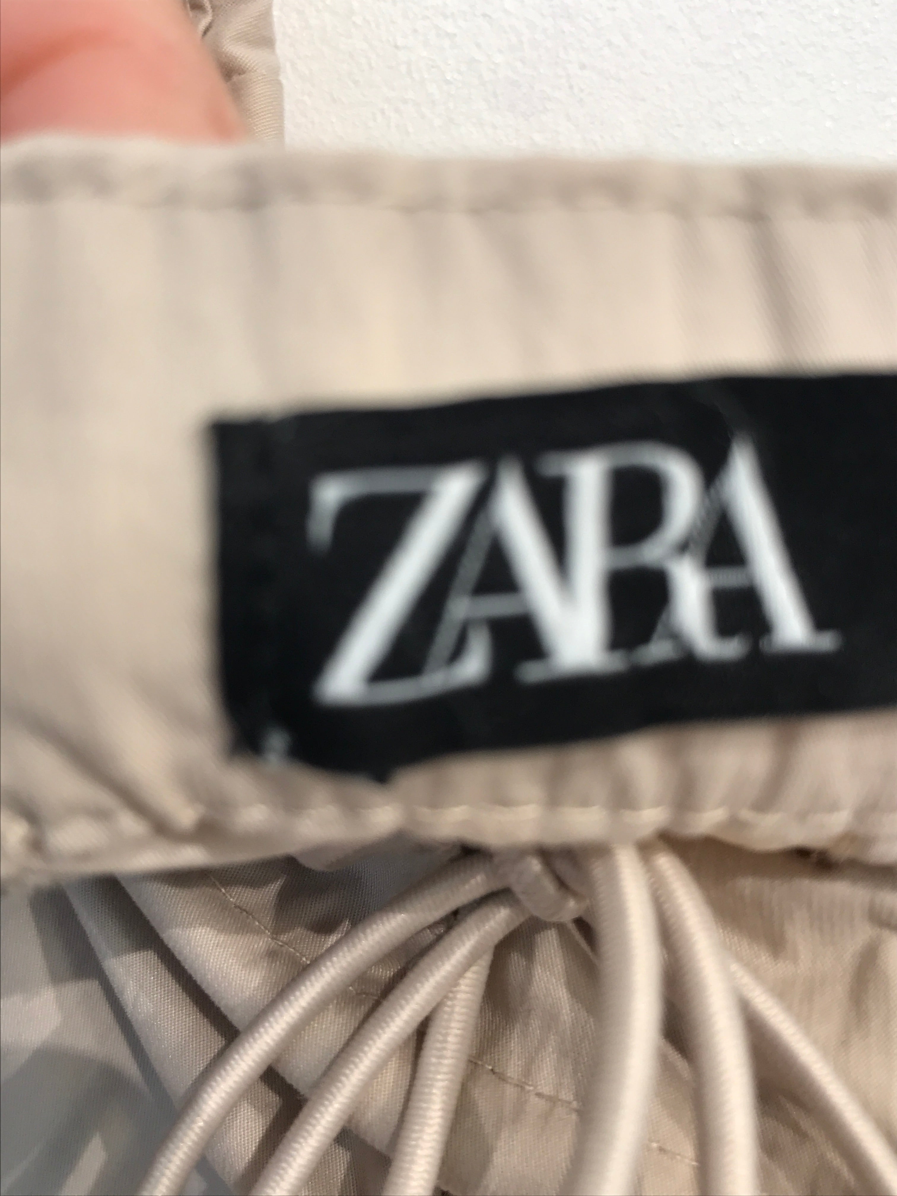 Zara Bukser
