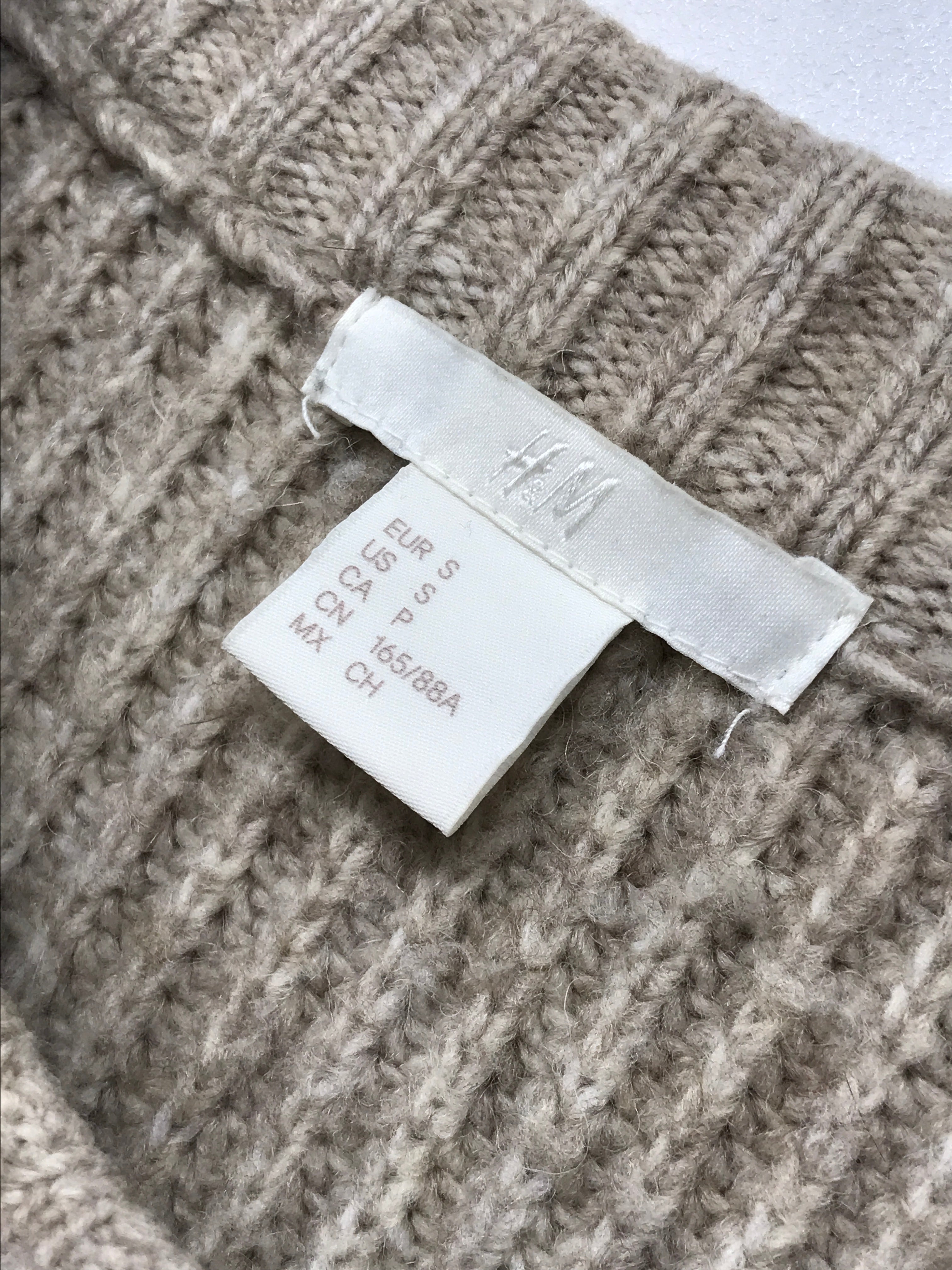 H&M Sweater