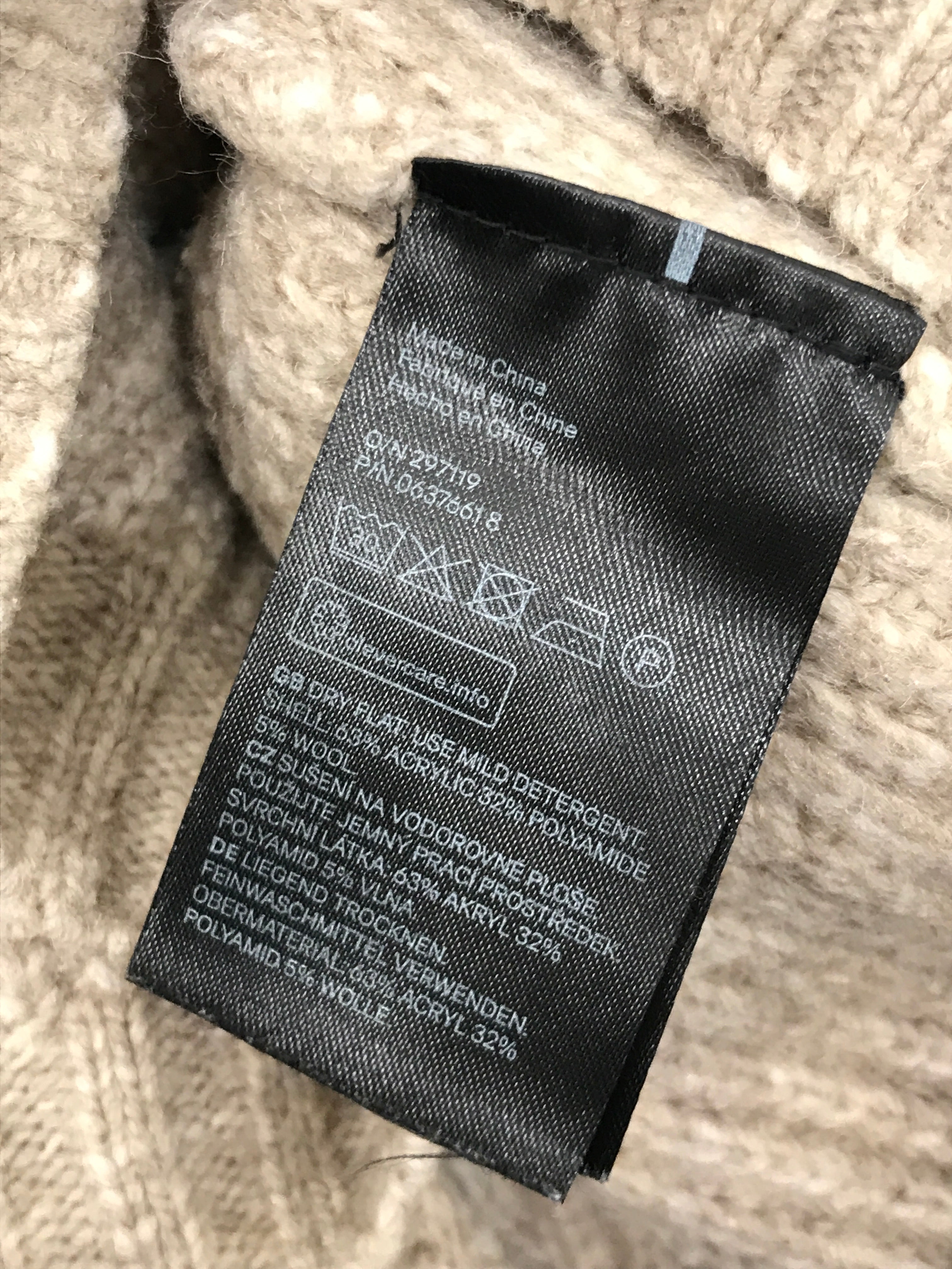 H&M Sweater
