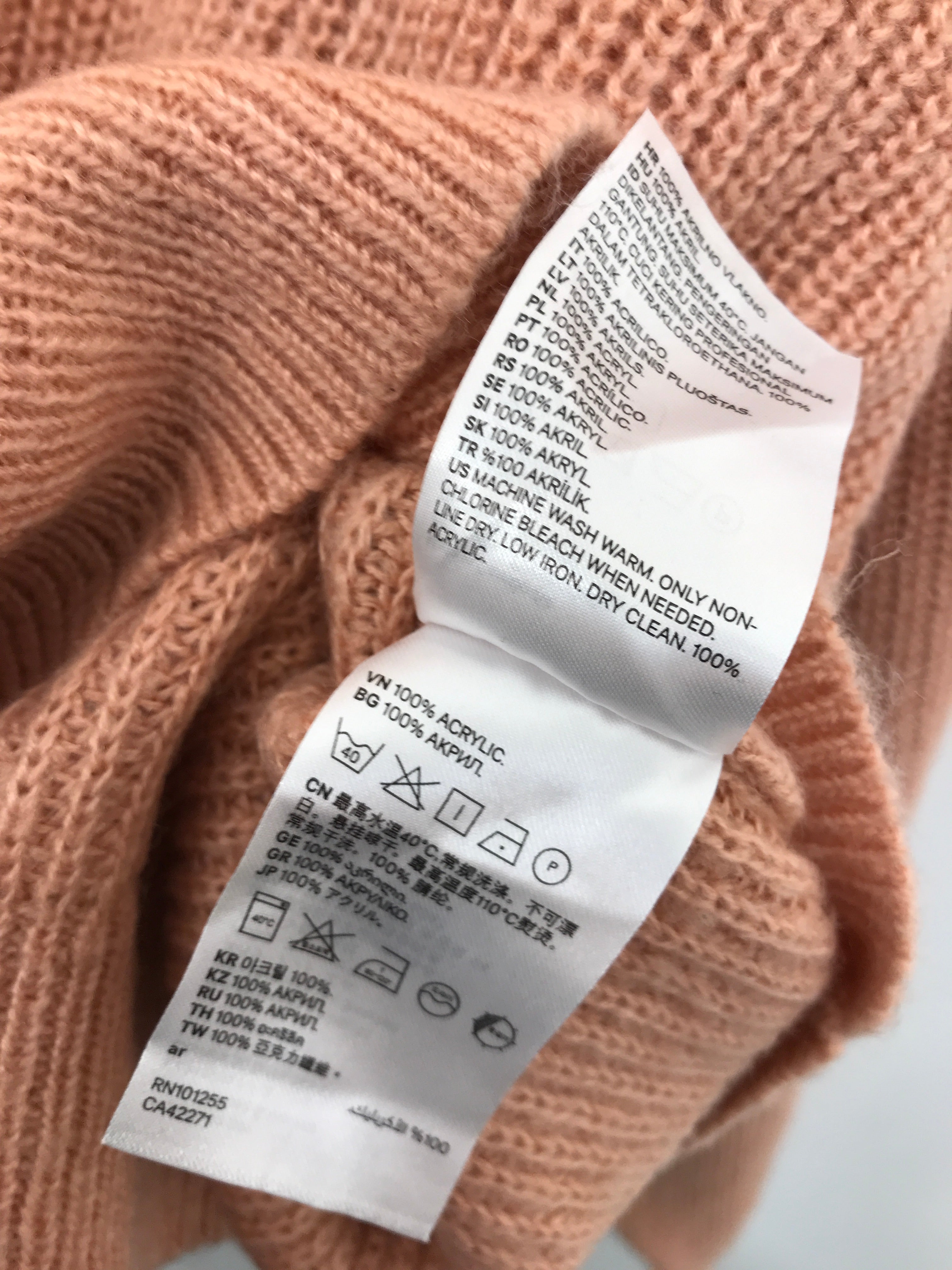 H&M Diverded Sweater