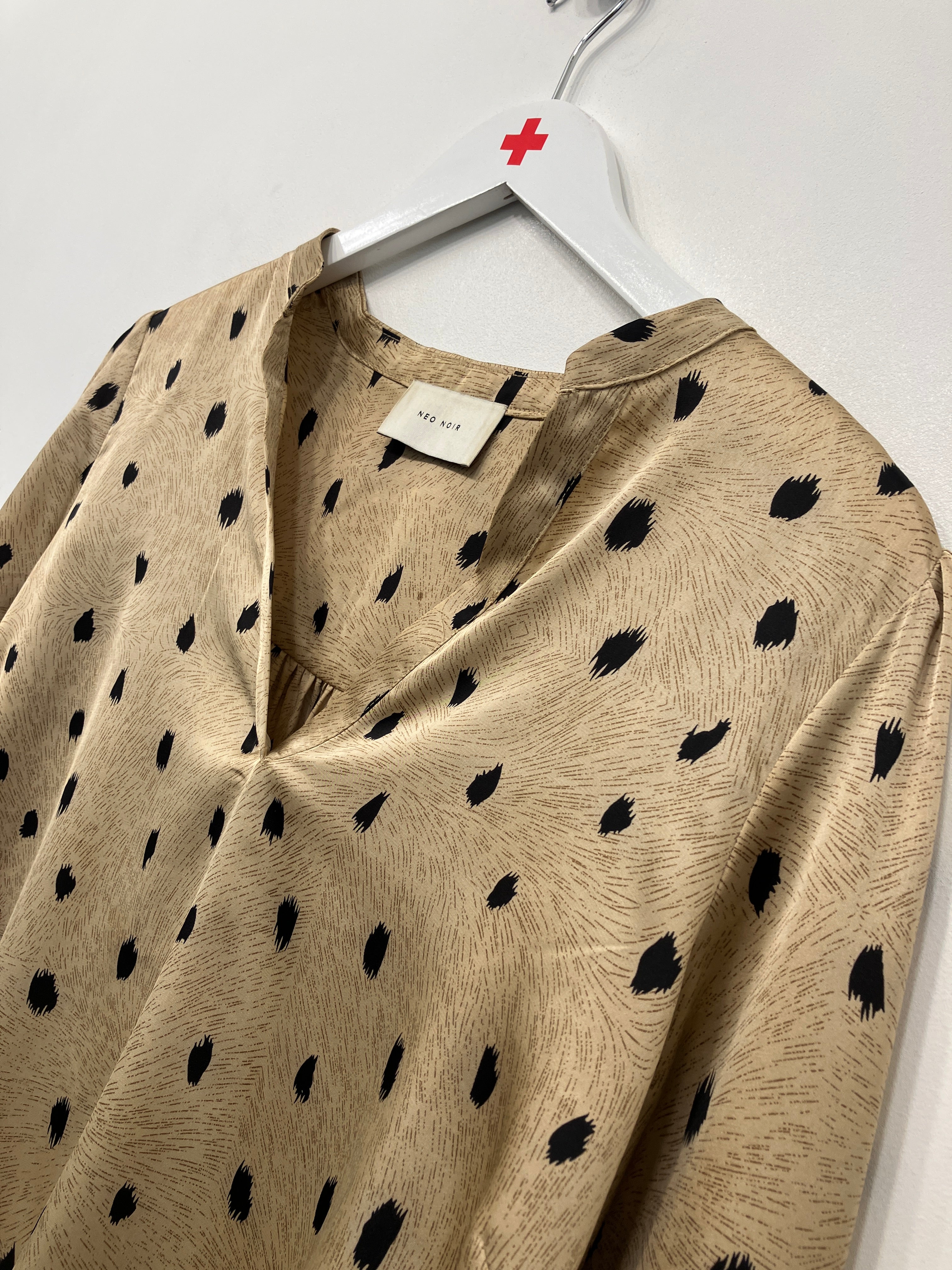 Neo Noir Bluse