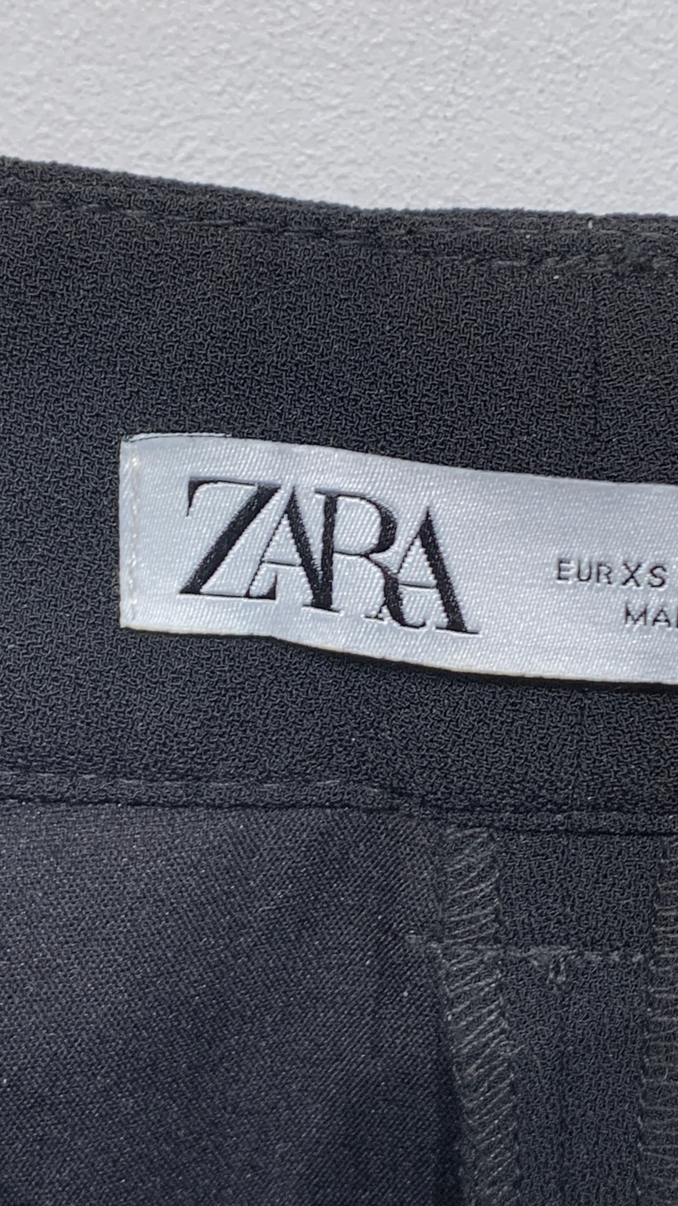 Zara Bukser
