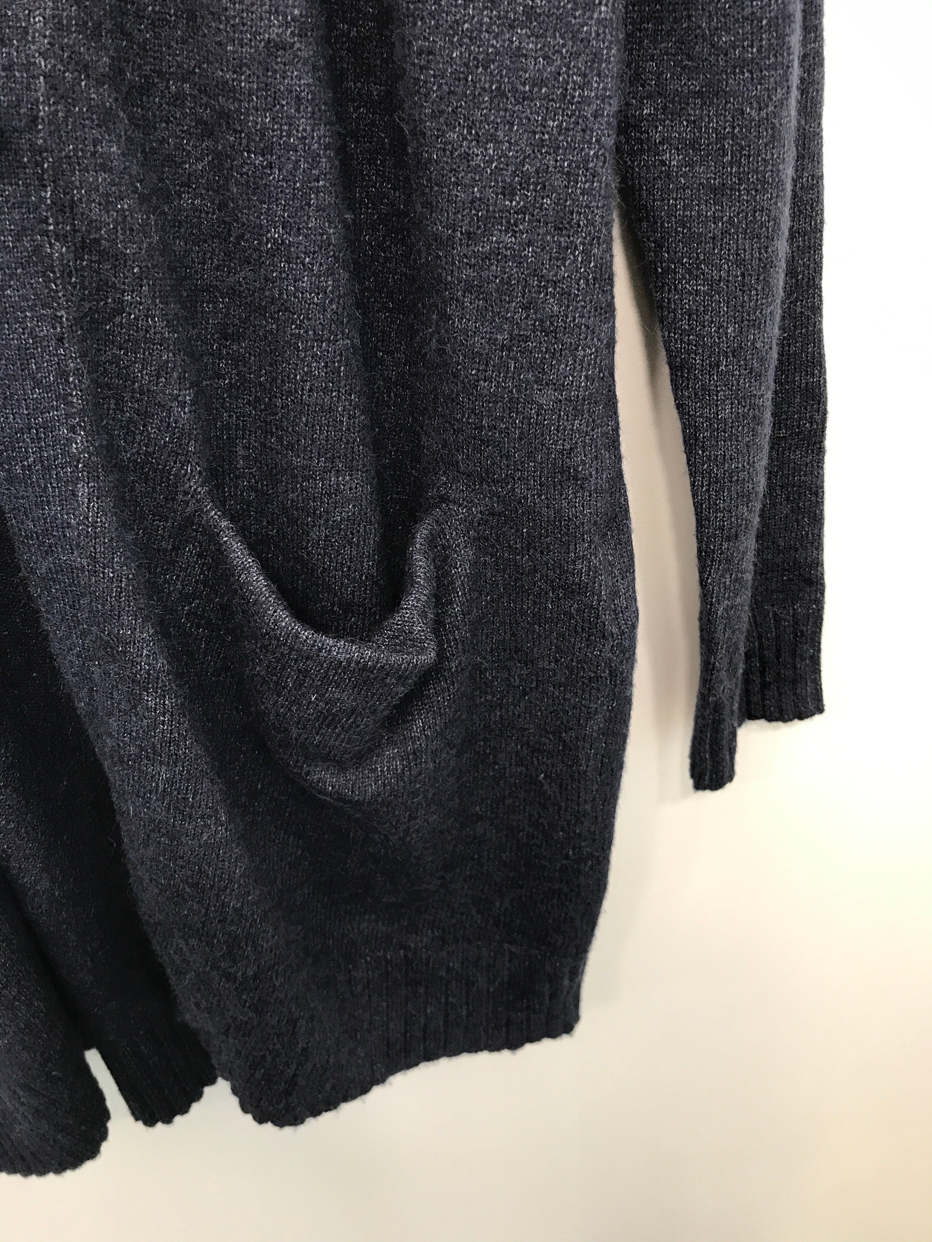 Vila Cardigan