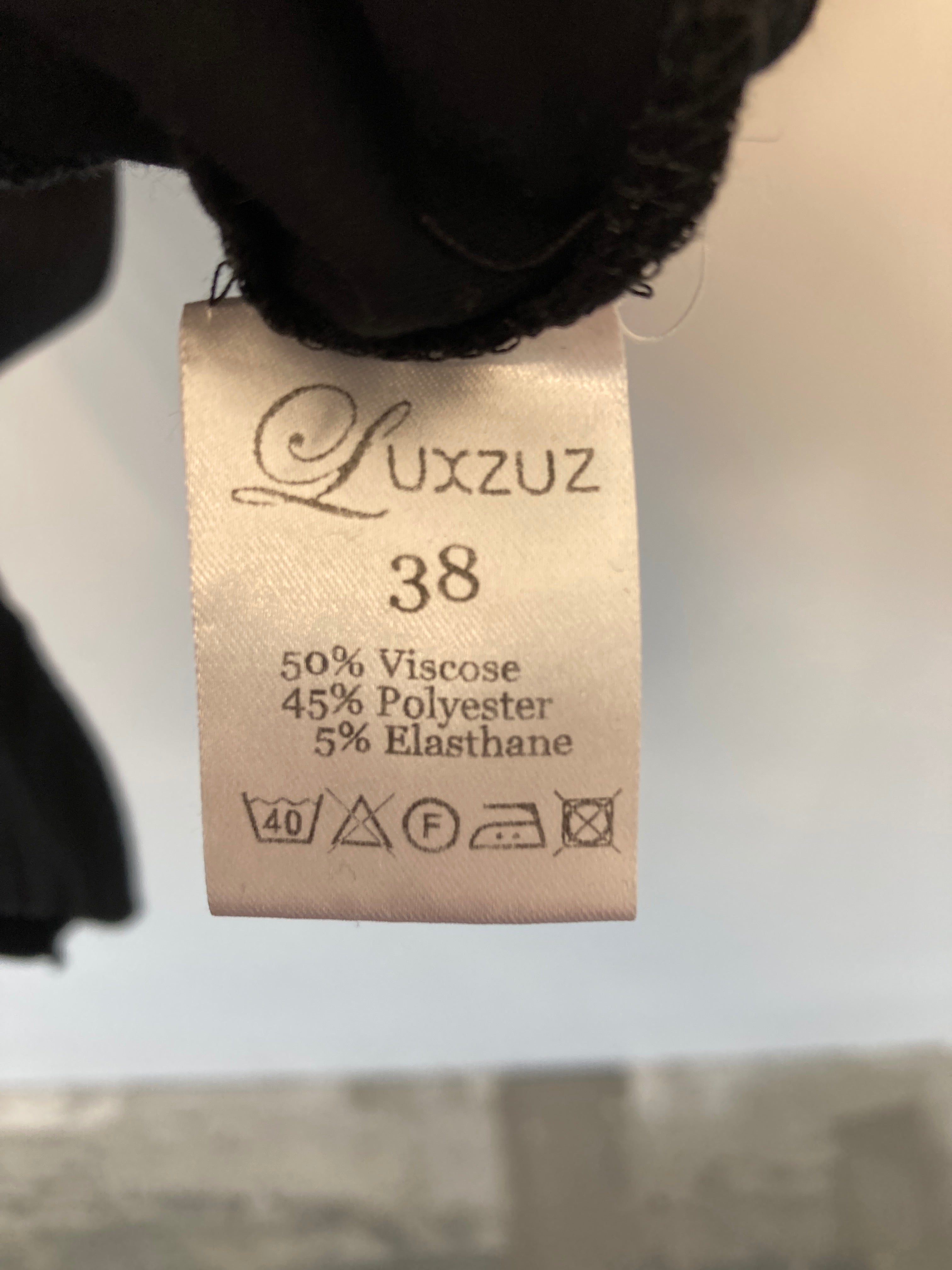 Luxzuz T-Shirt
