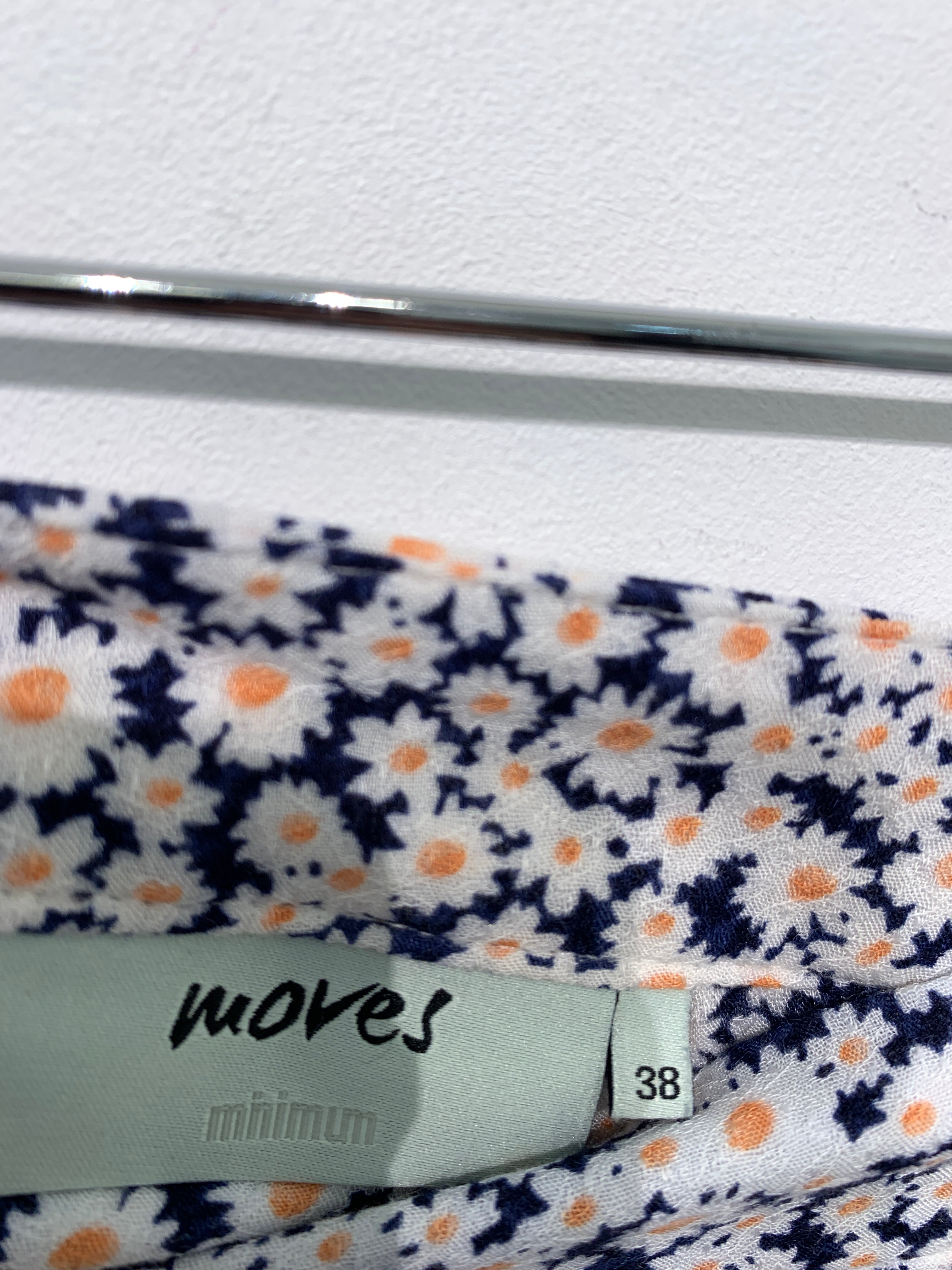 Moves Nederdel