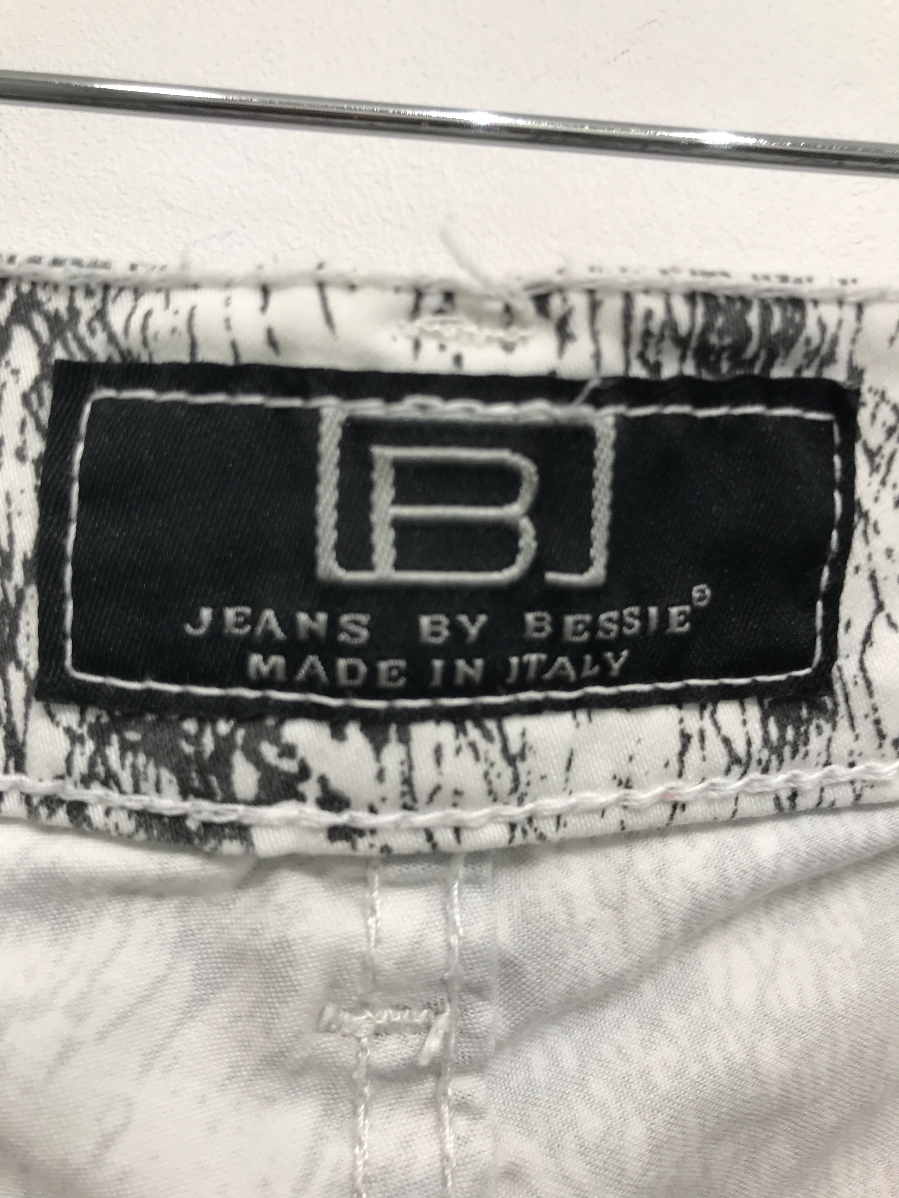 Jeans By Bessie Bukser