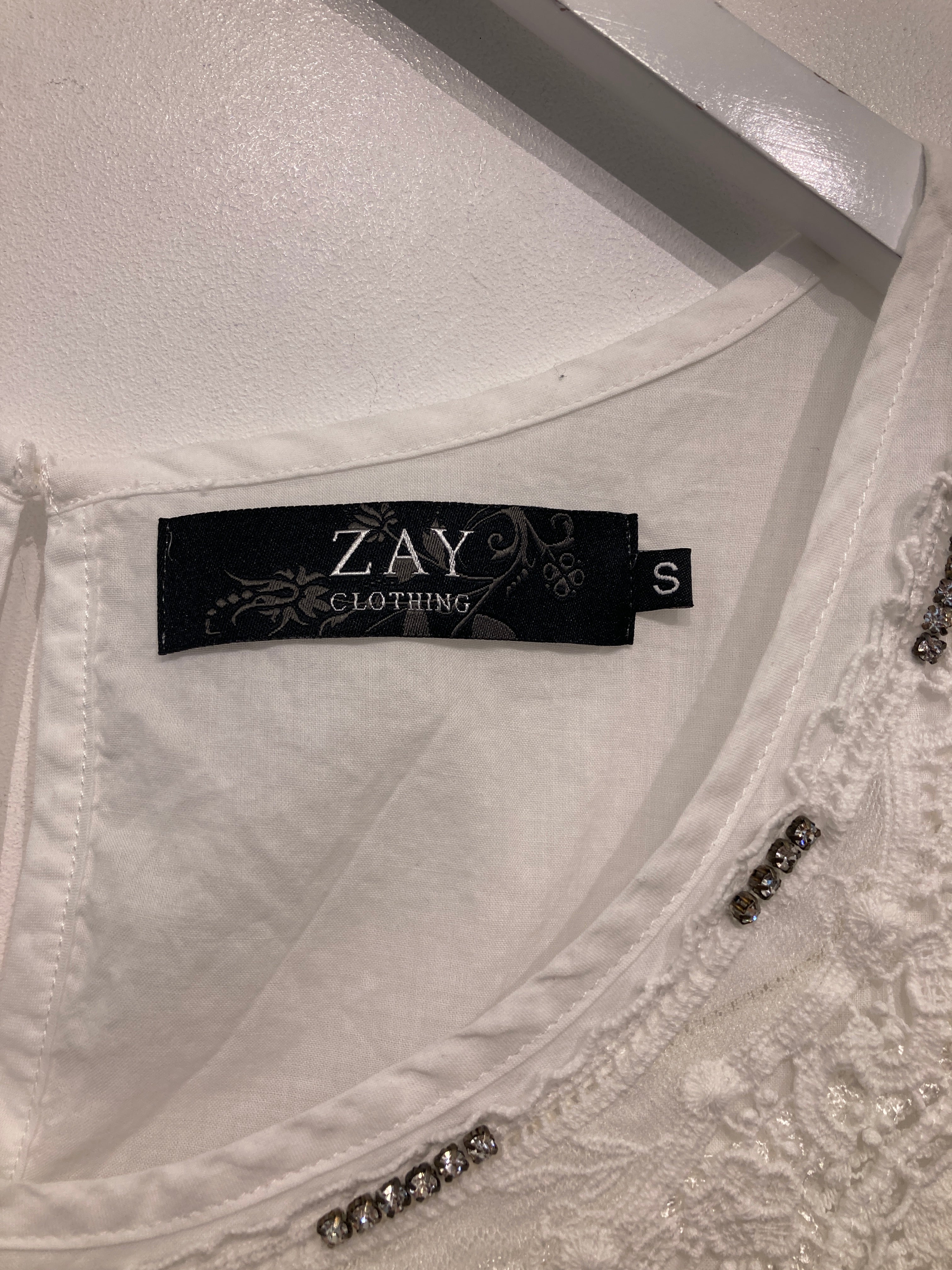Zay Top