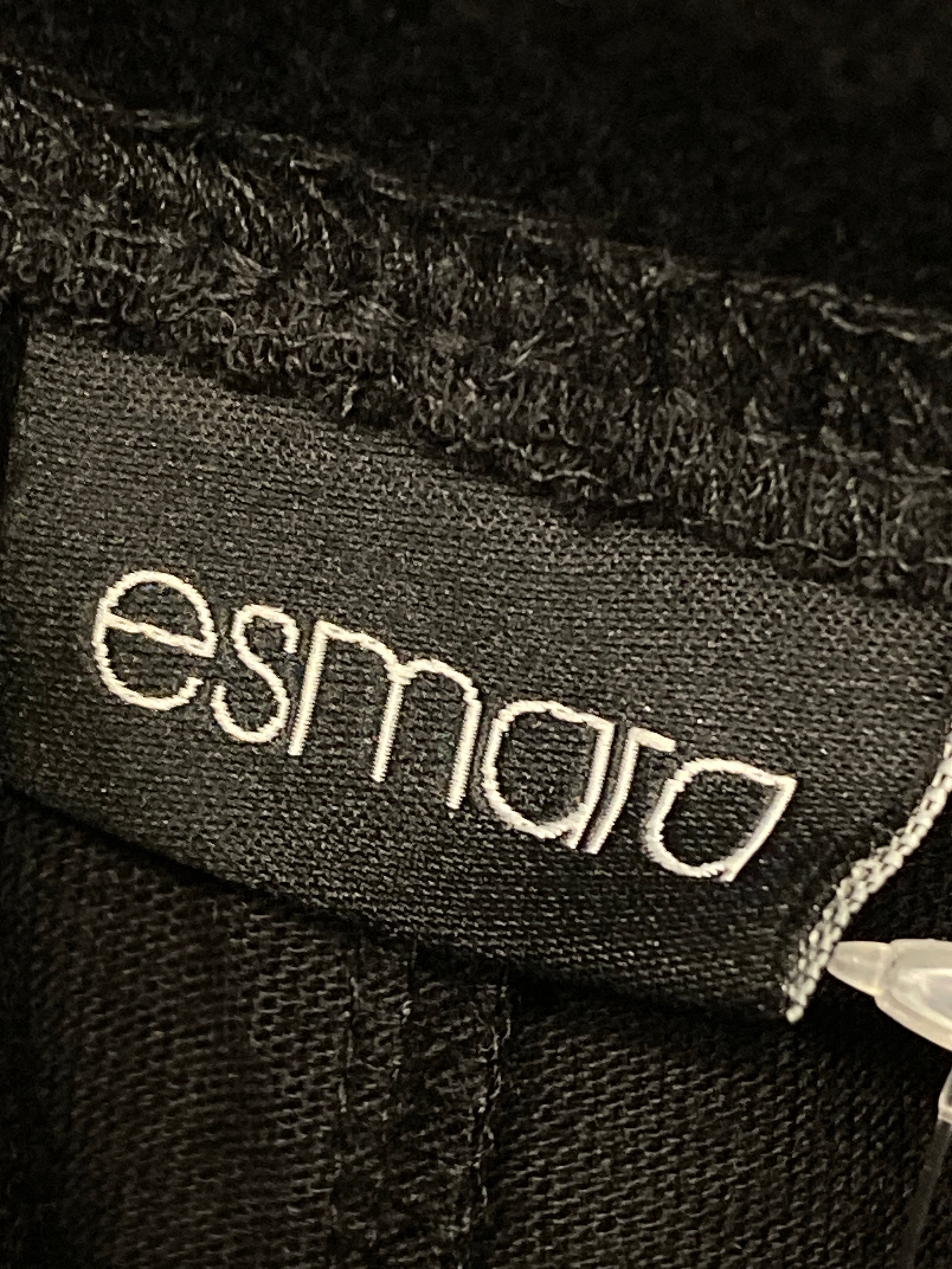 Esmara Bukser