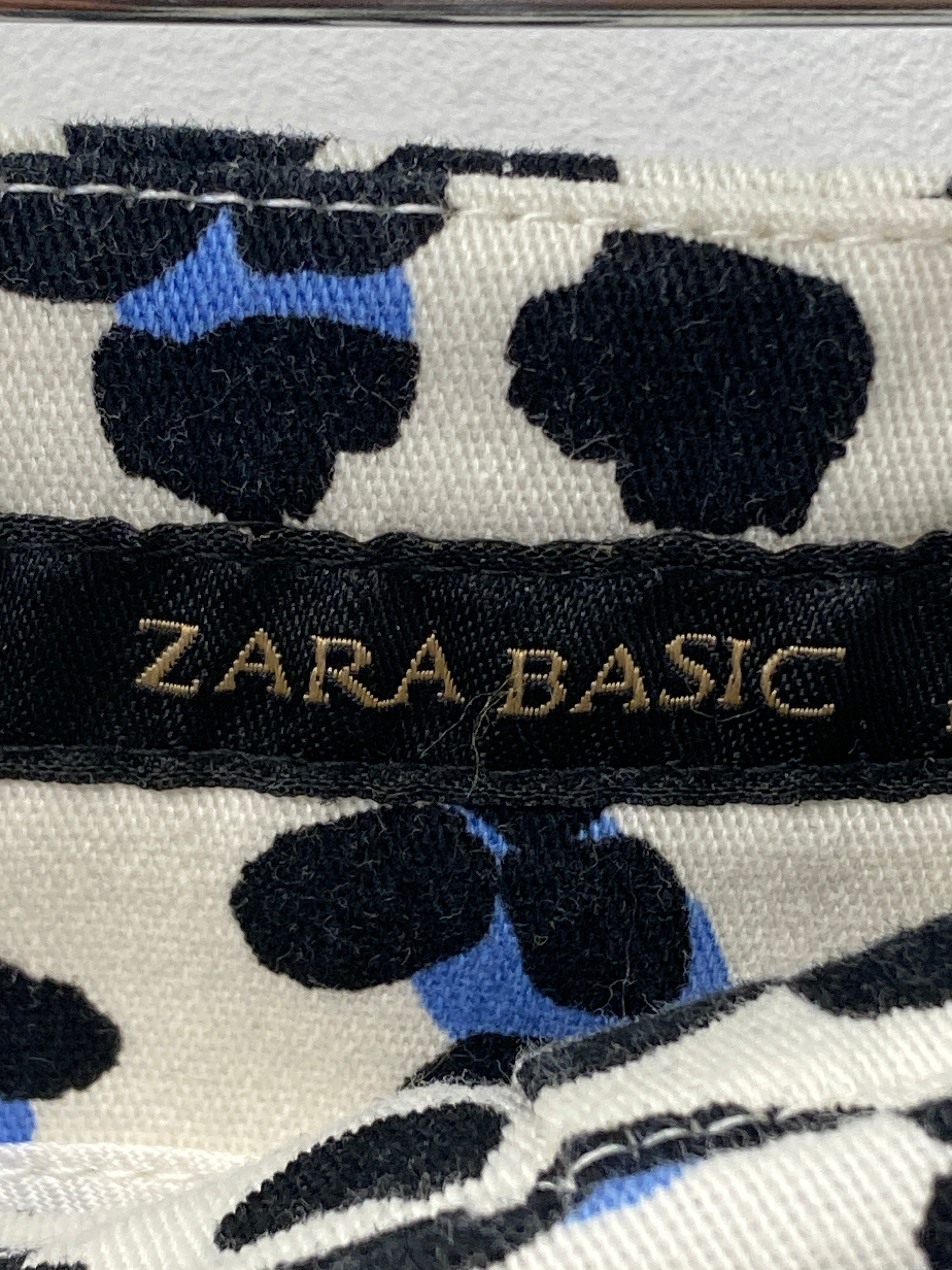 Zara Bukser
