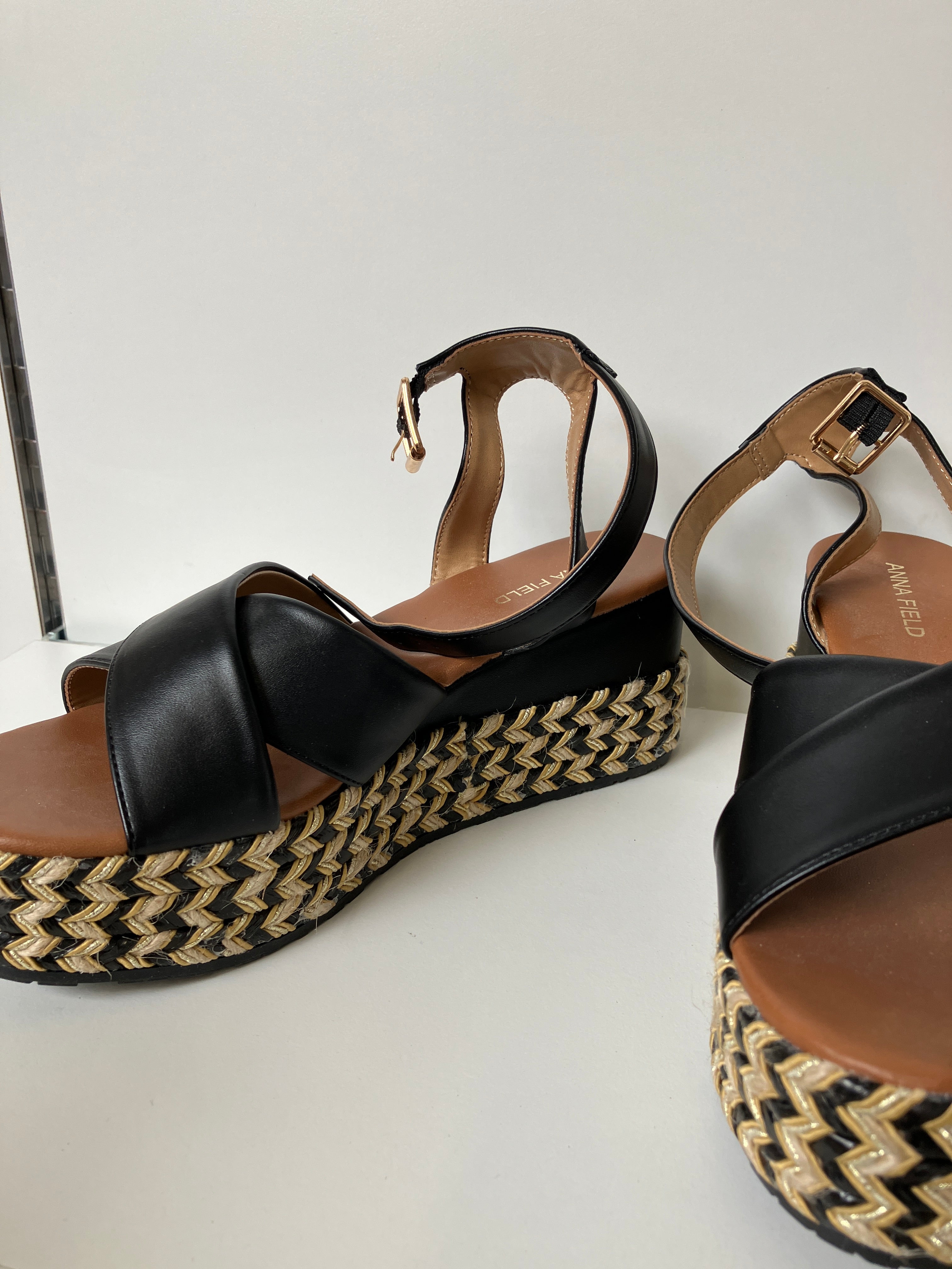 Anna Field Sandaler