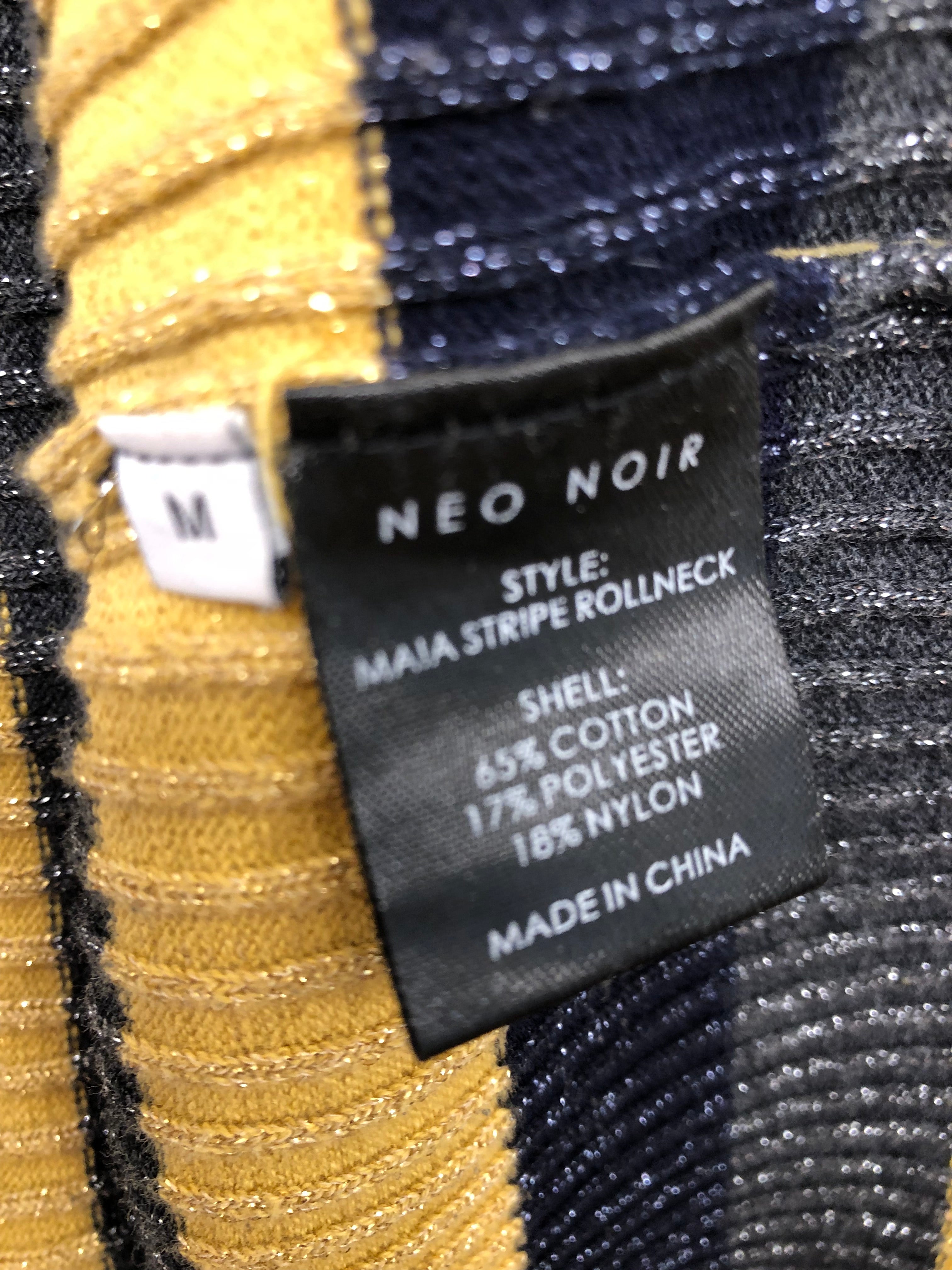 Neo Noir Bluse