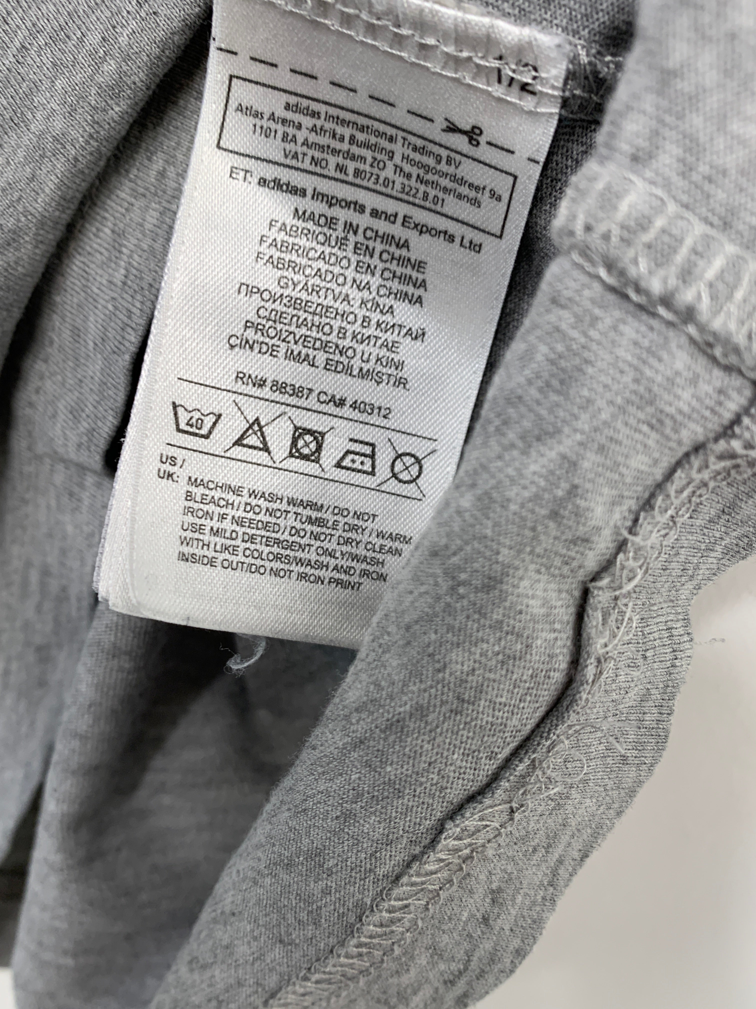 Adidas T-Shirt