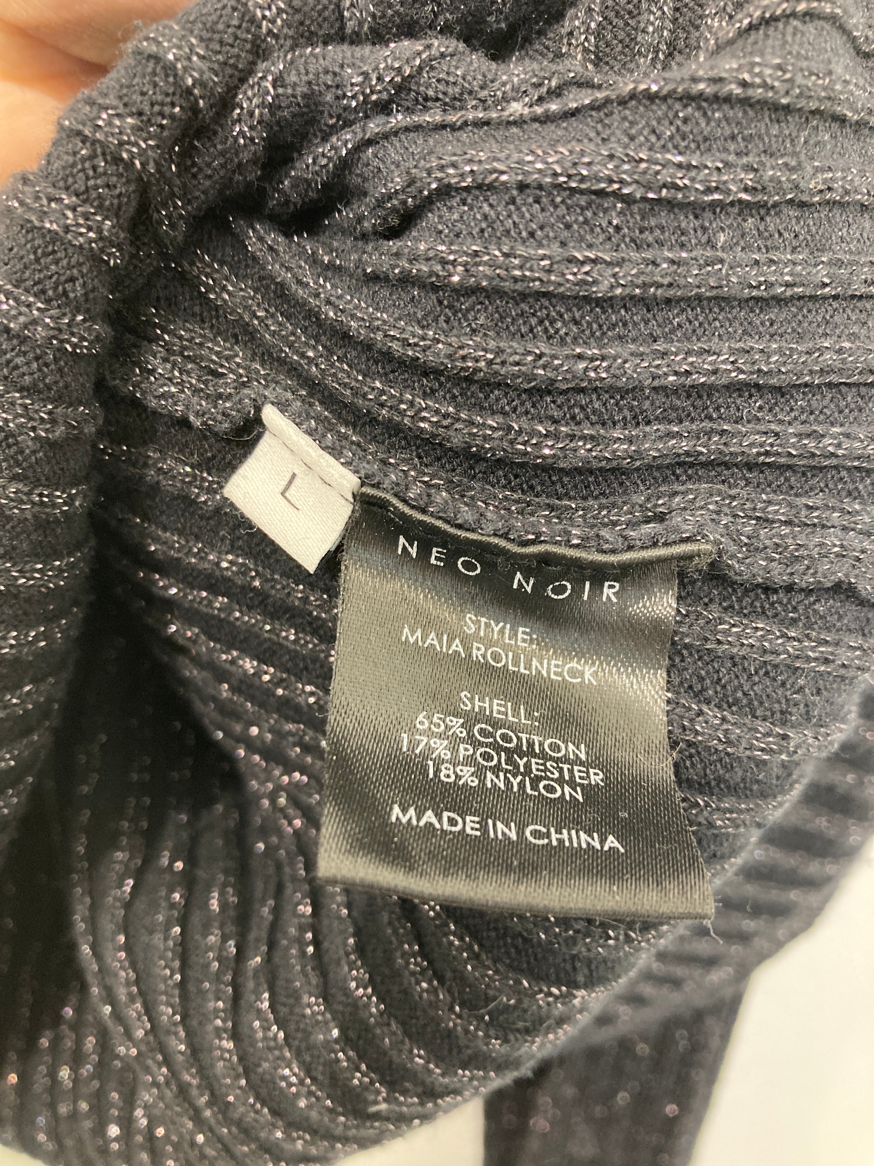 Neo Noir Bluse