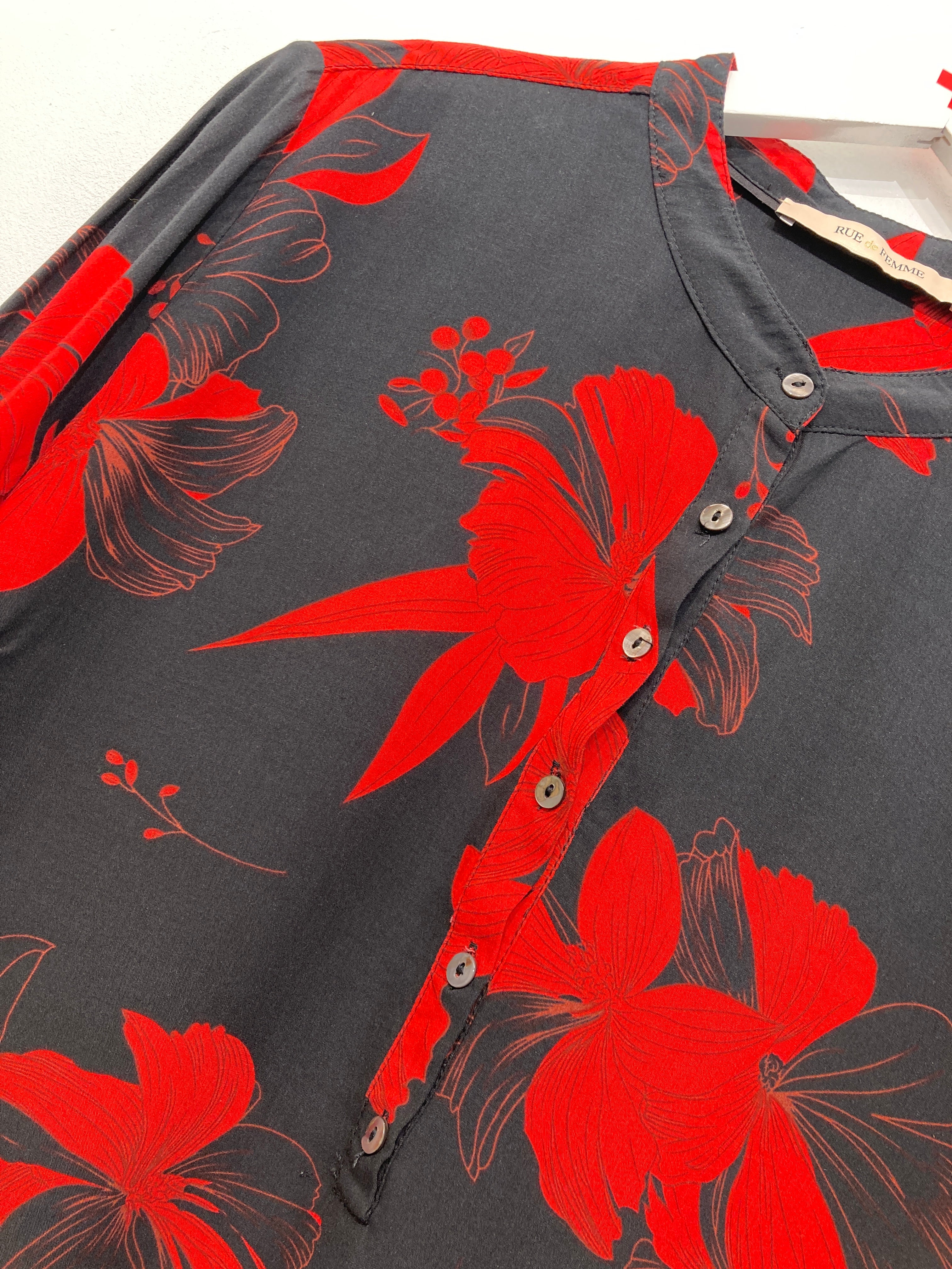 Rue de Femme, Bluse