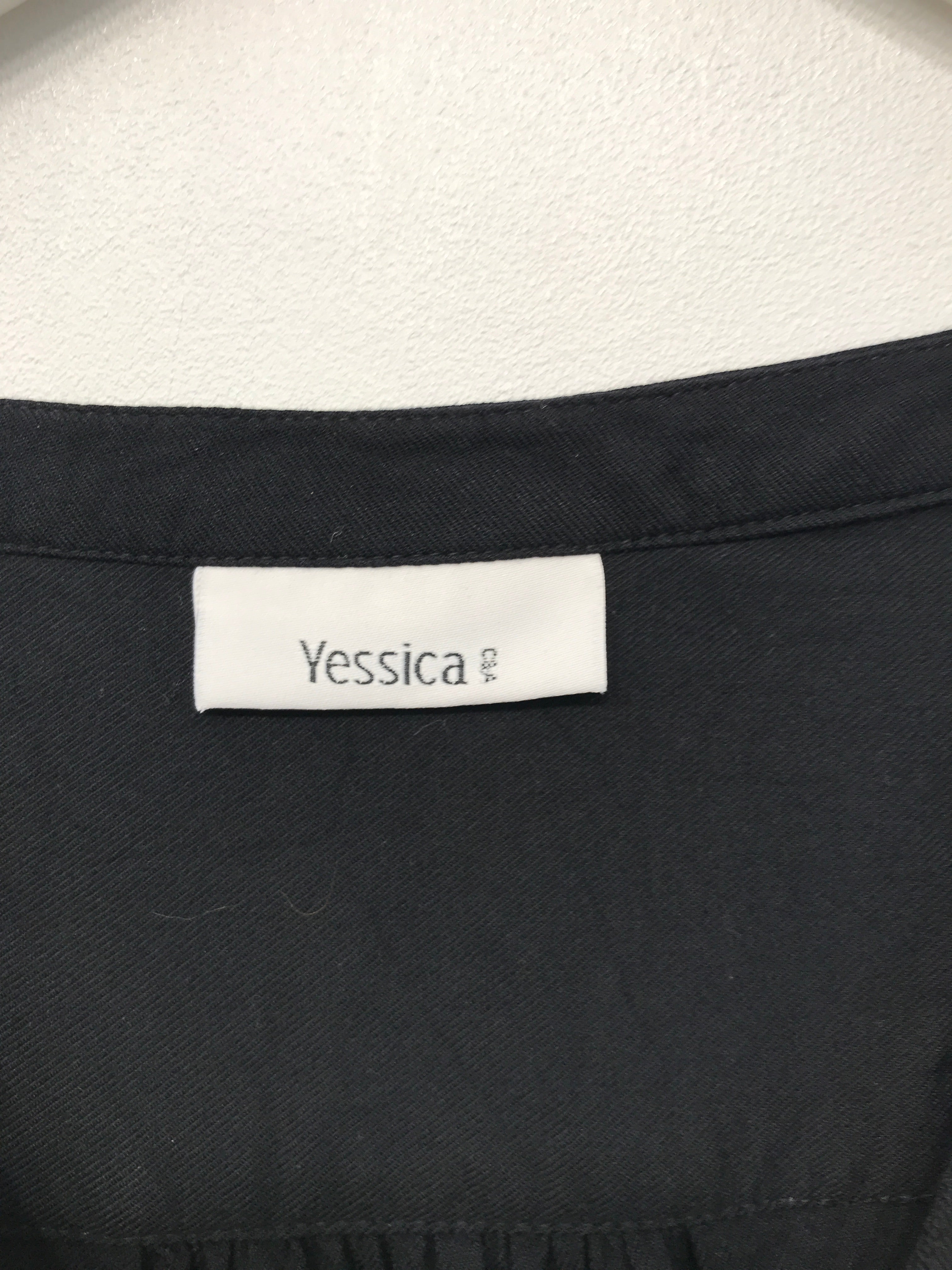Yessica Tunika