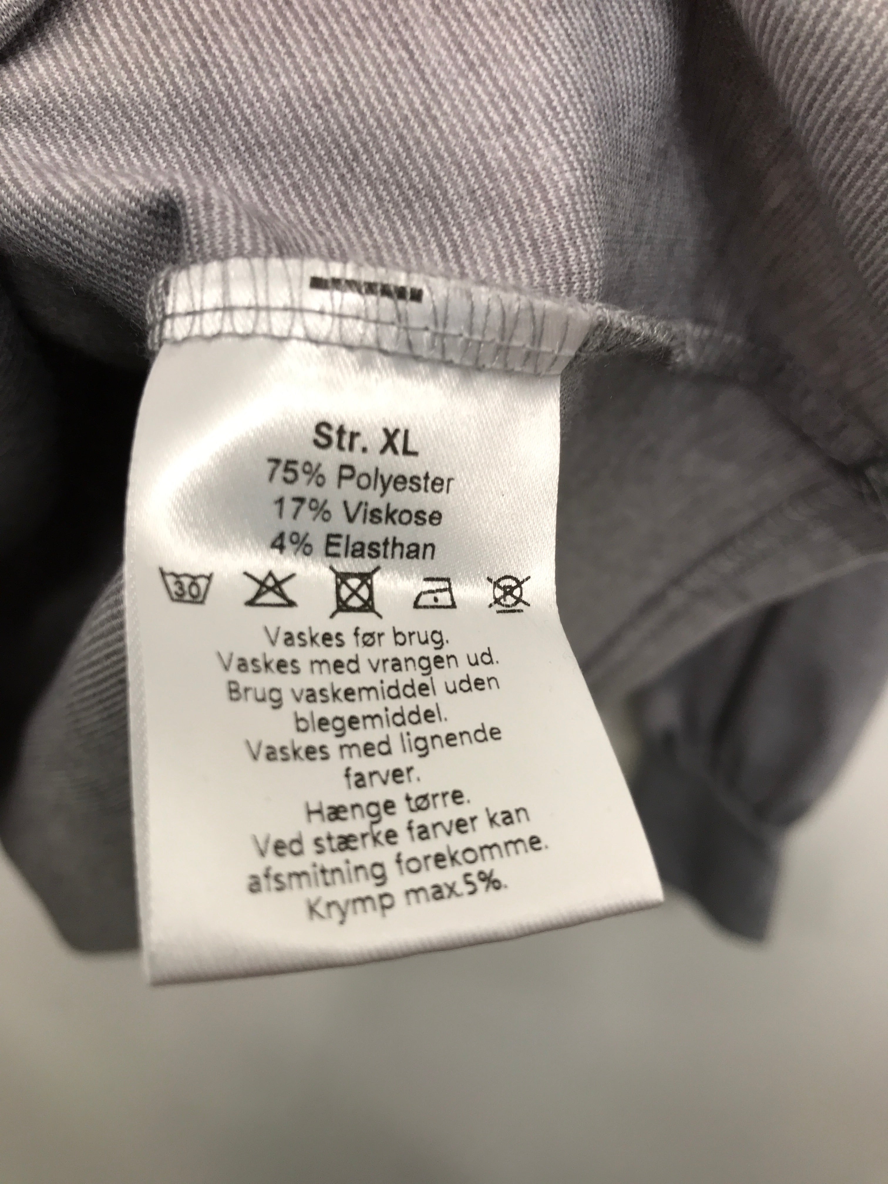 VRS Sweater