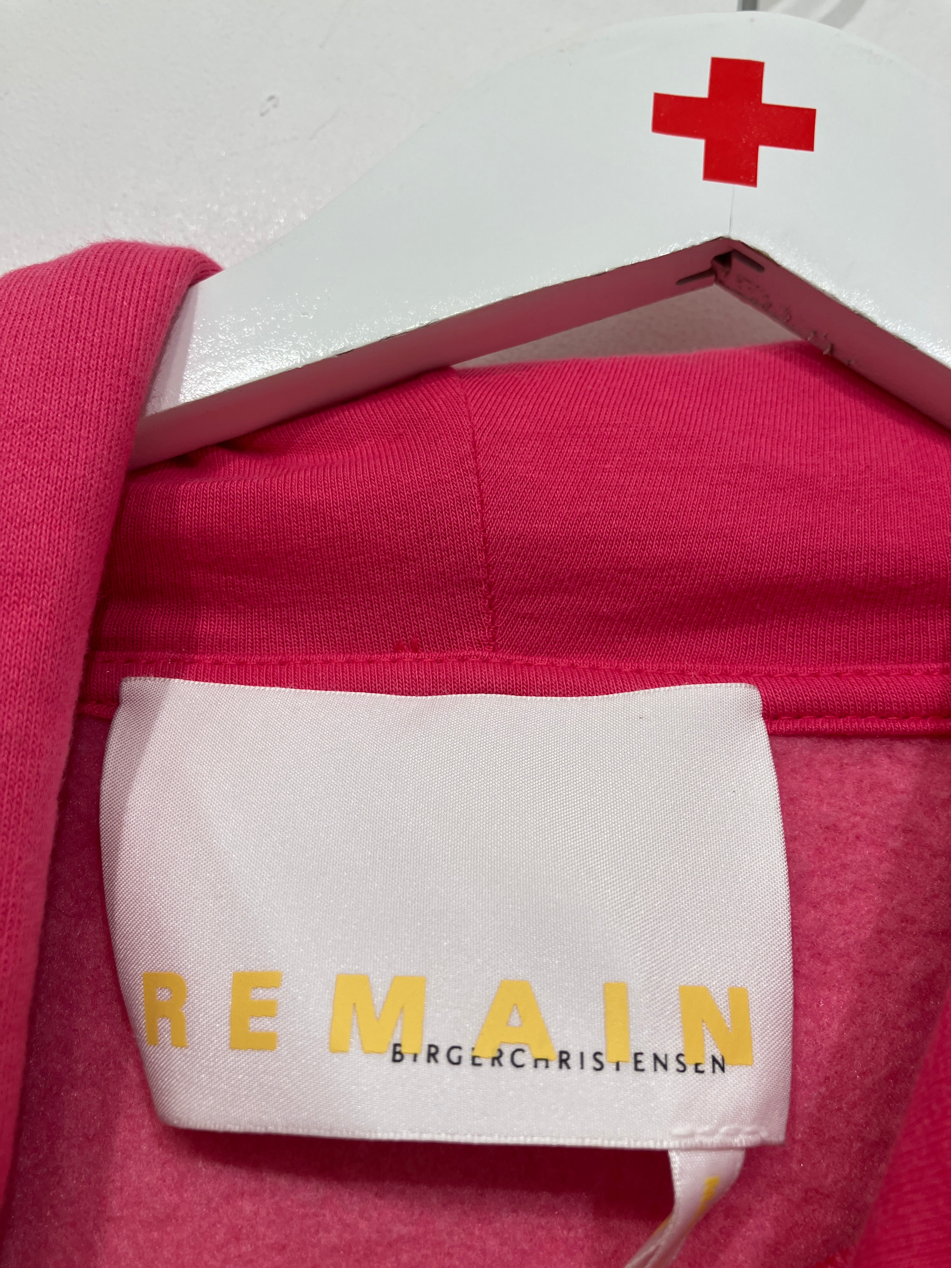REMAIN Hættetrøje