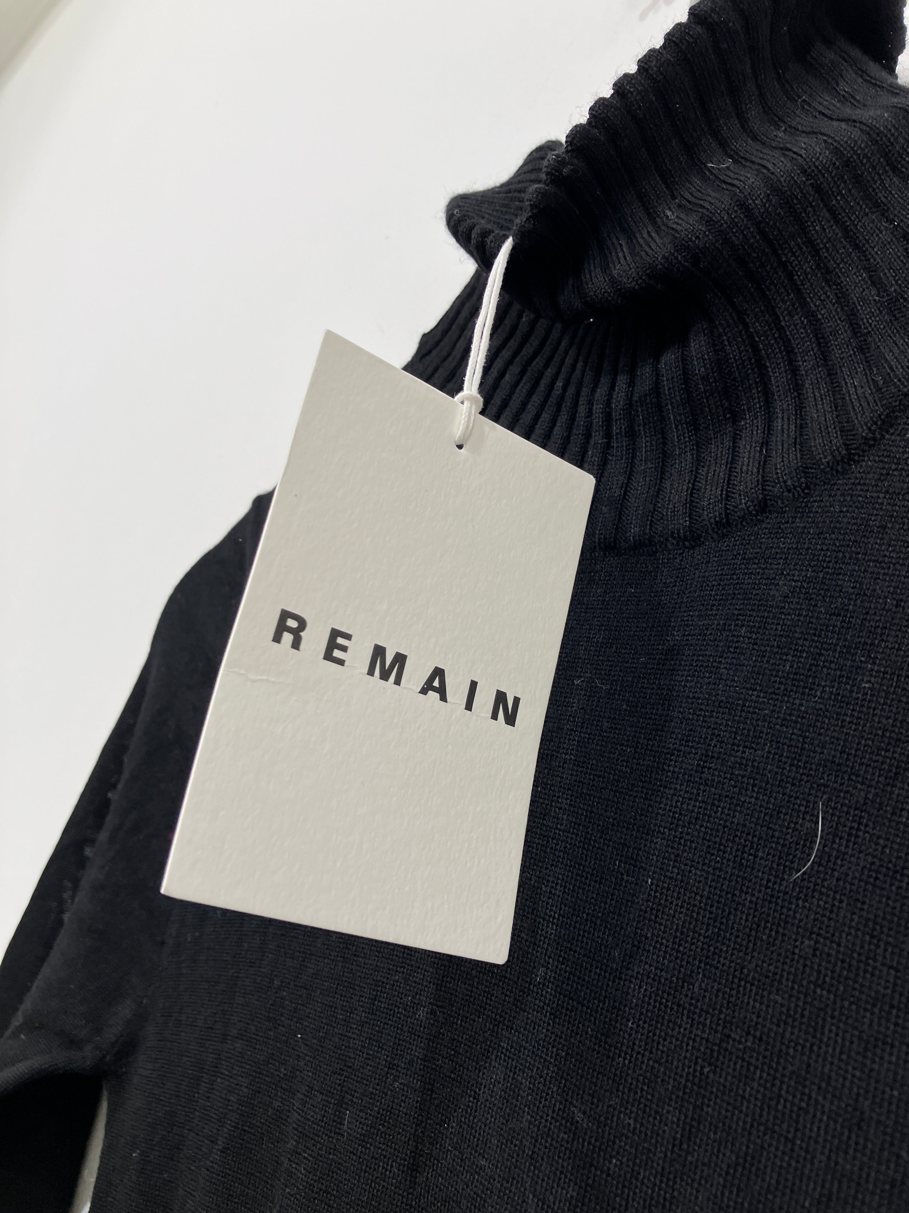 REMAIN Kjole