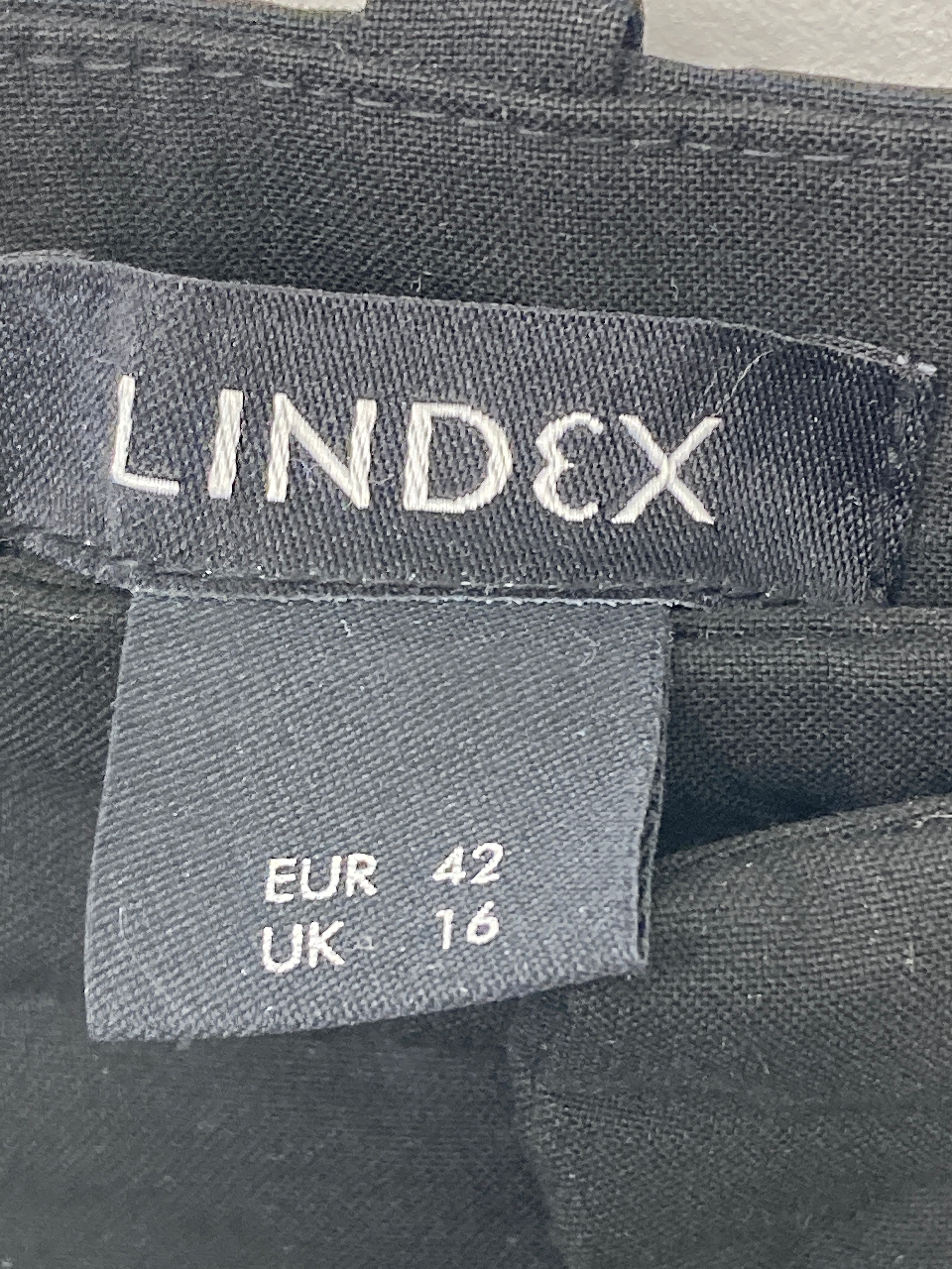 Lindex Bukser