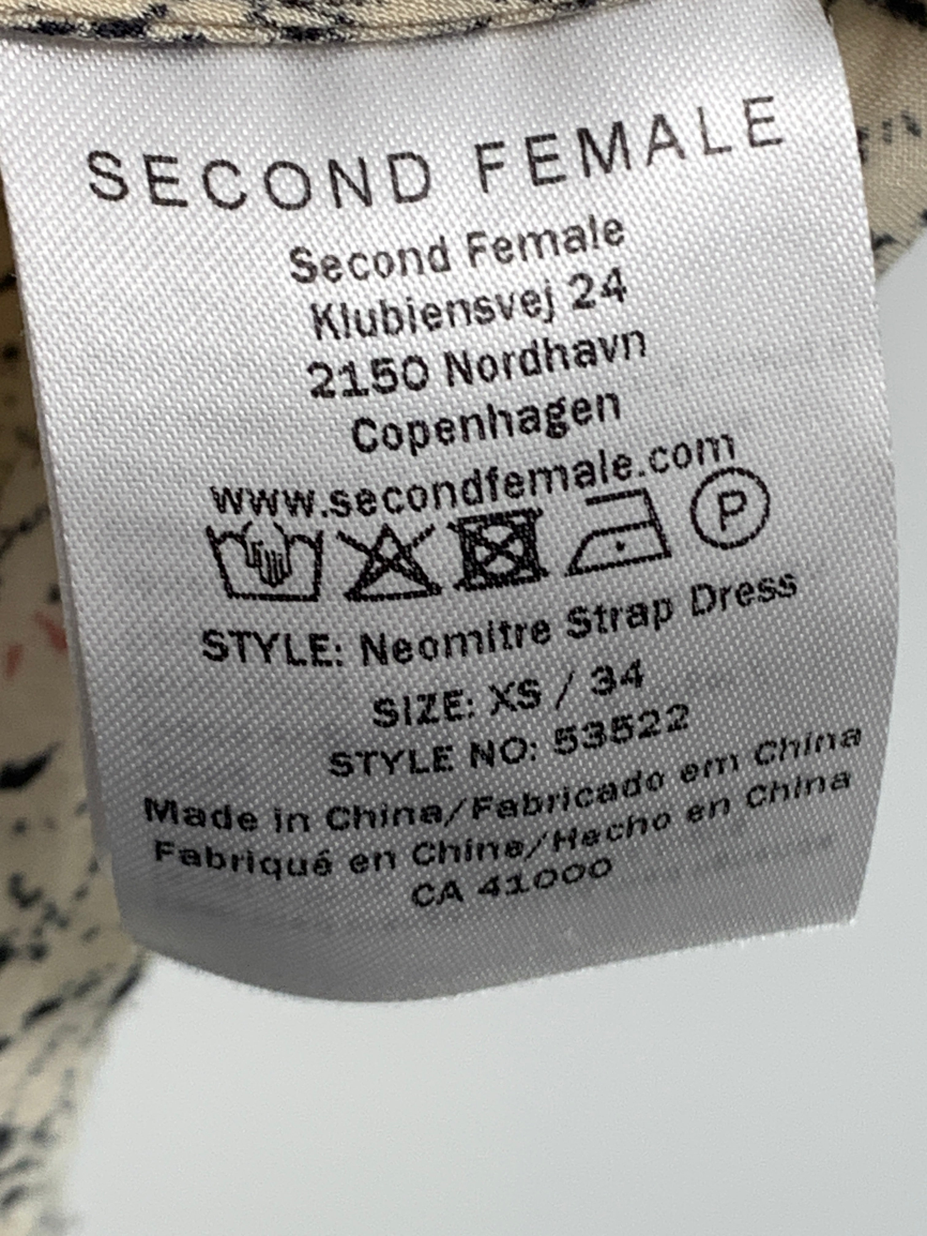 Second Female Kjole