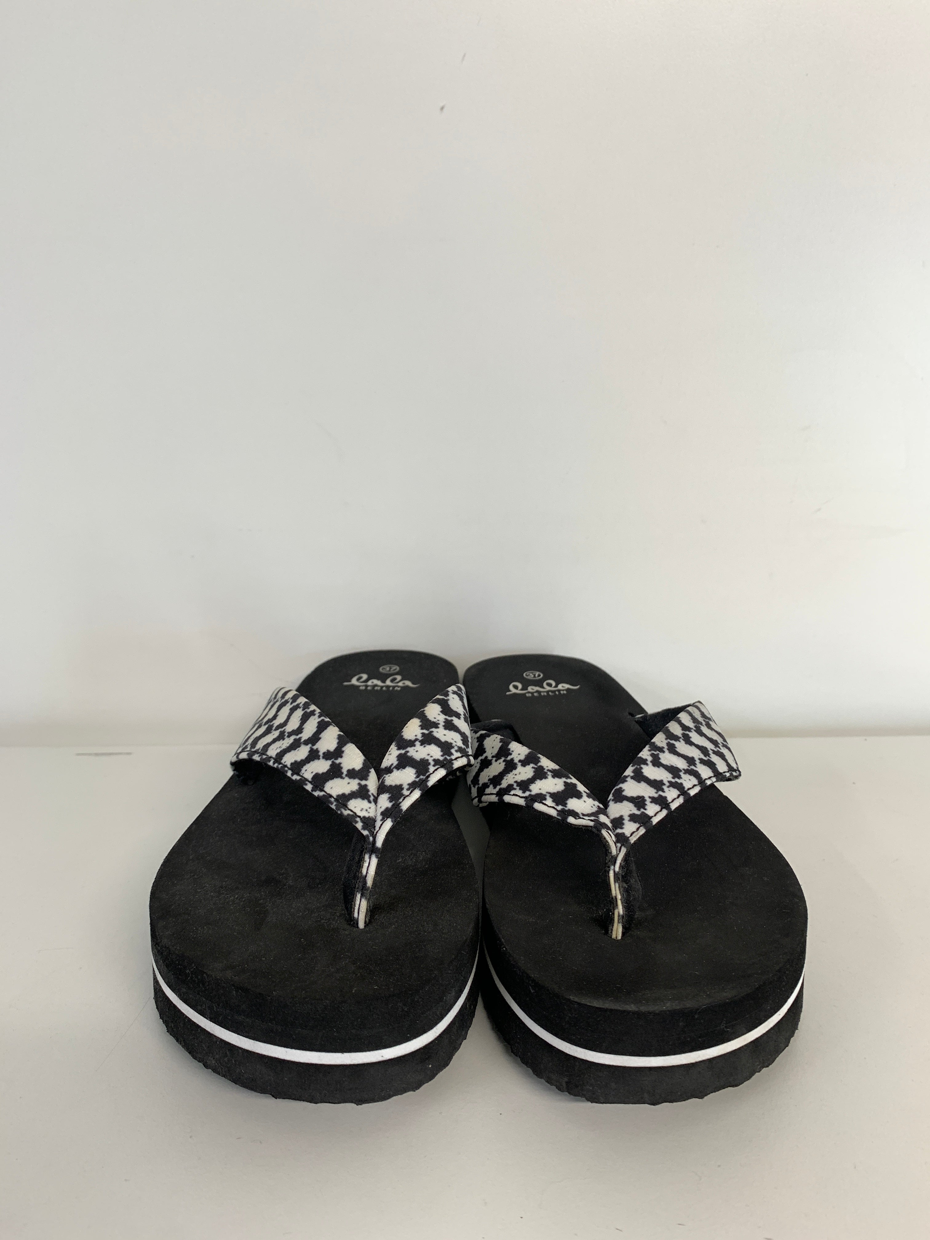 Lala Sandaler