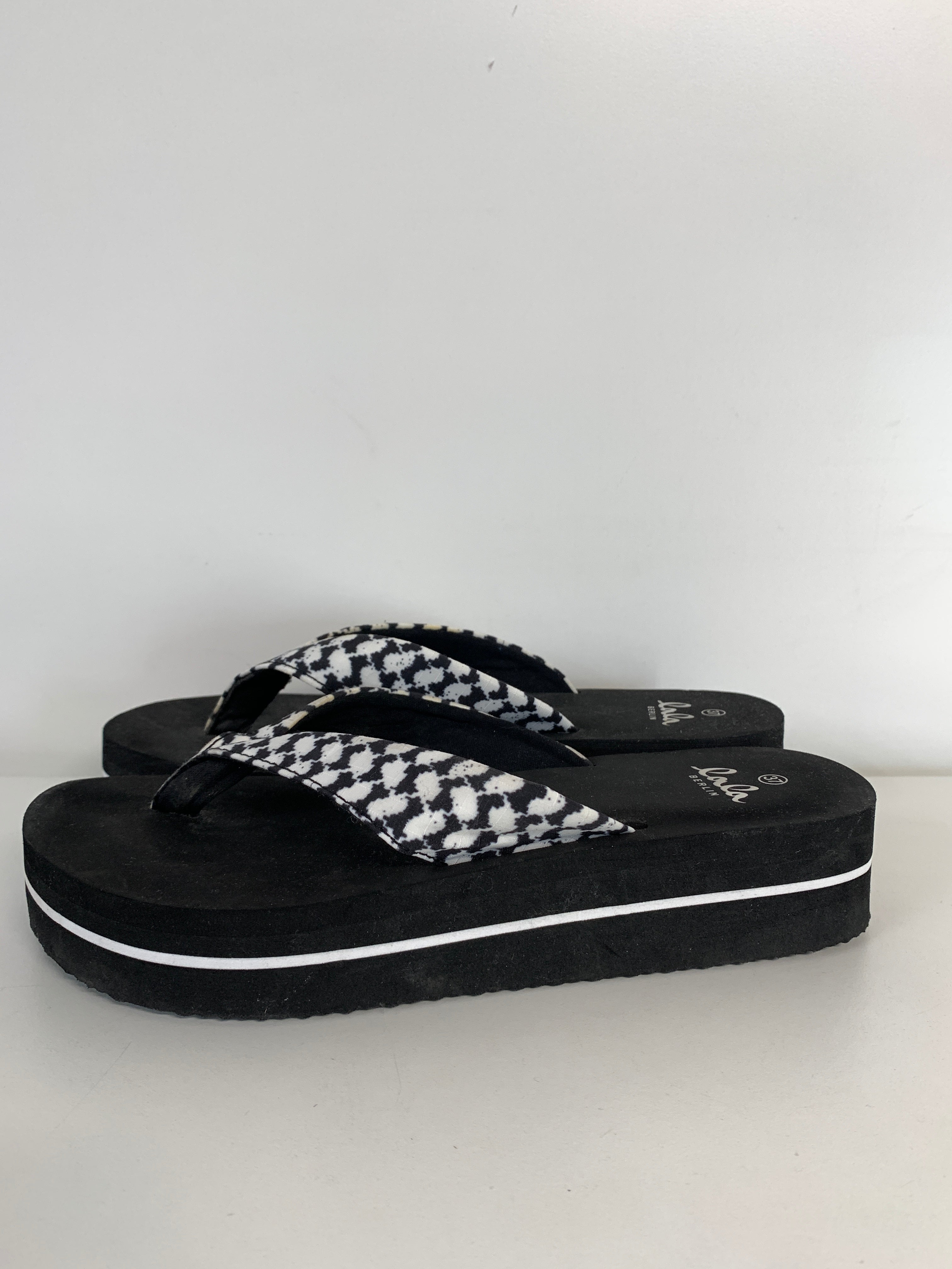Lala Sandaler