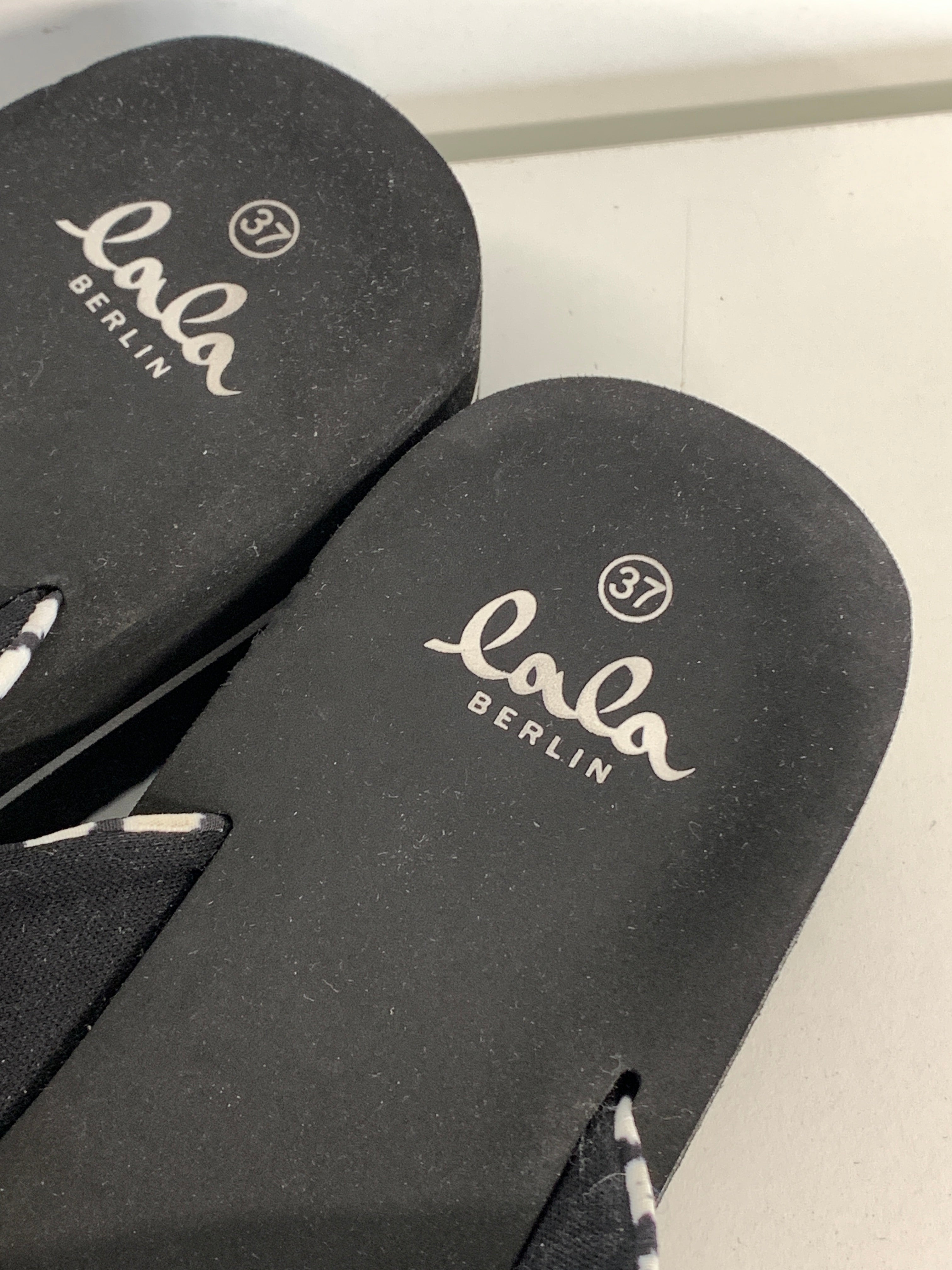 Lala Sandaler