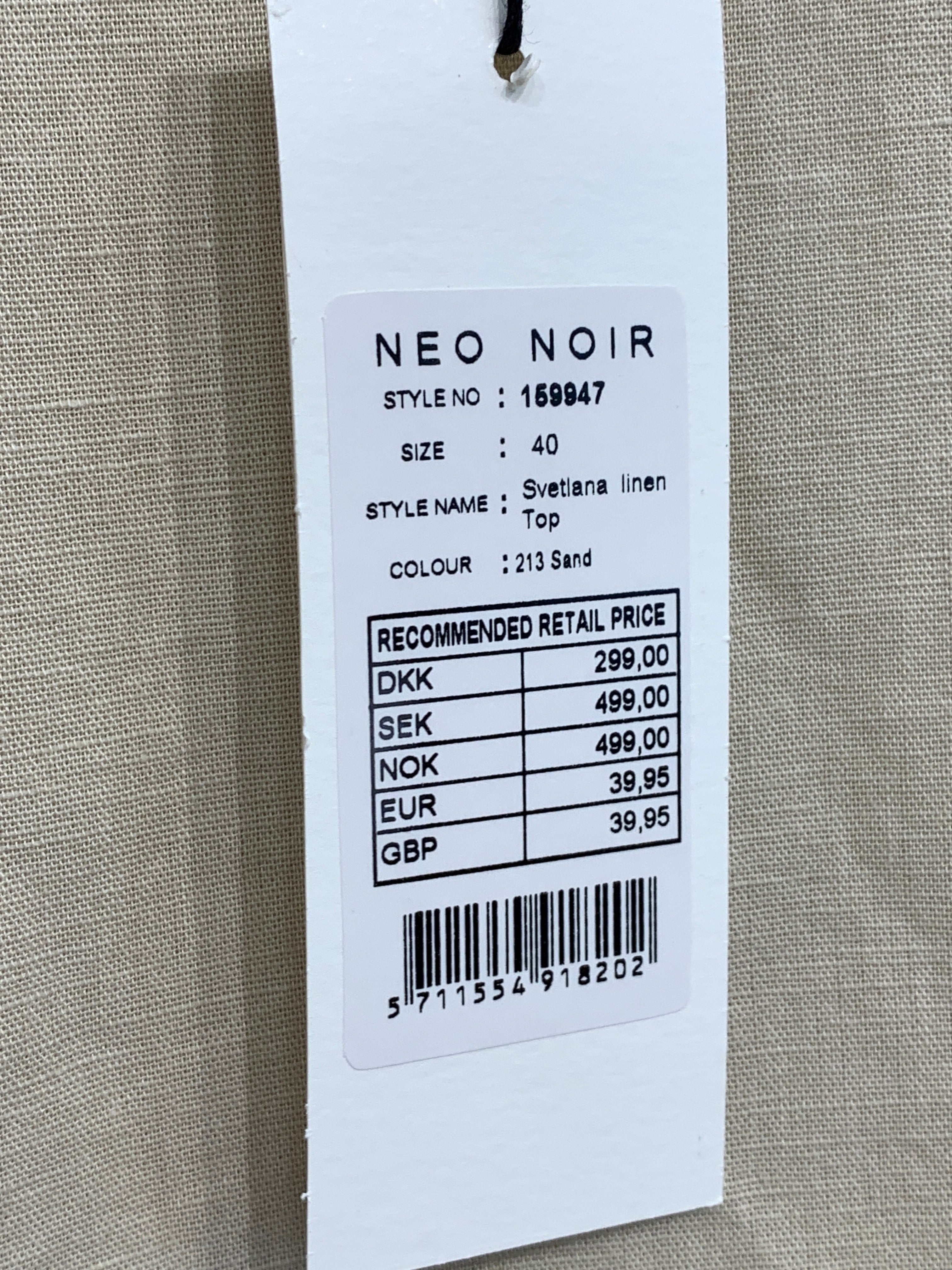Neo Noir Top