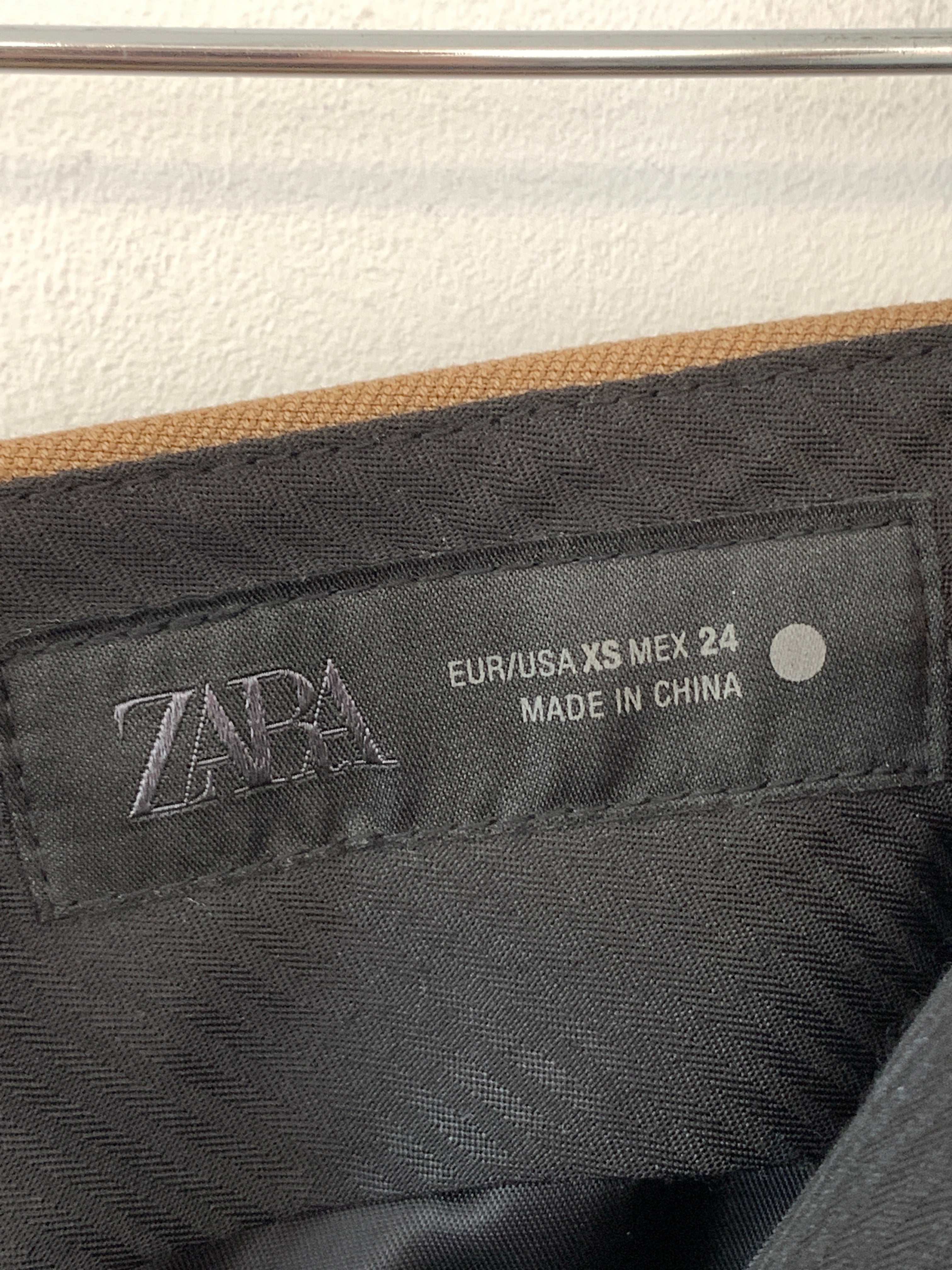 Zara Bukser
