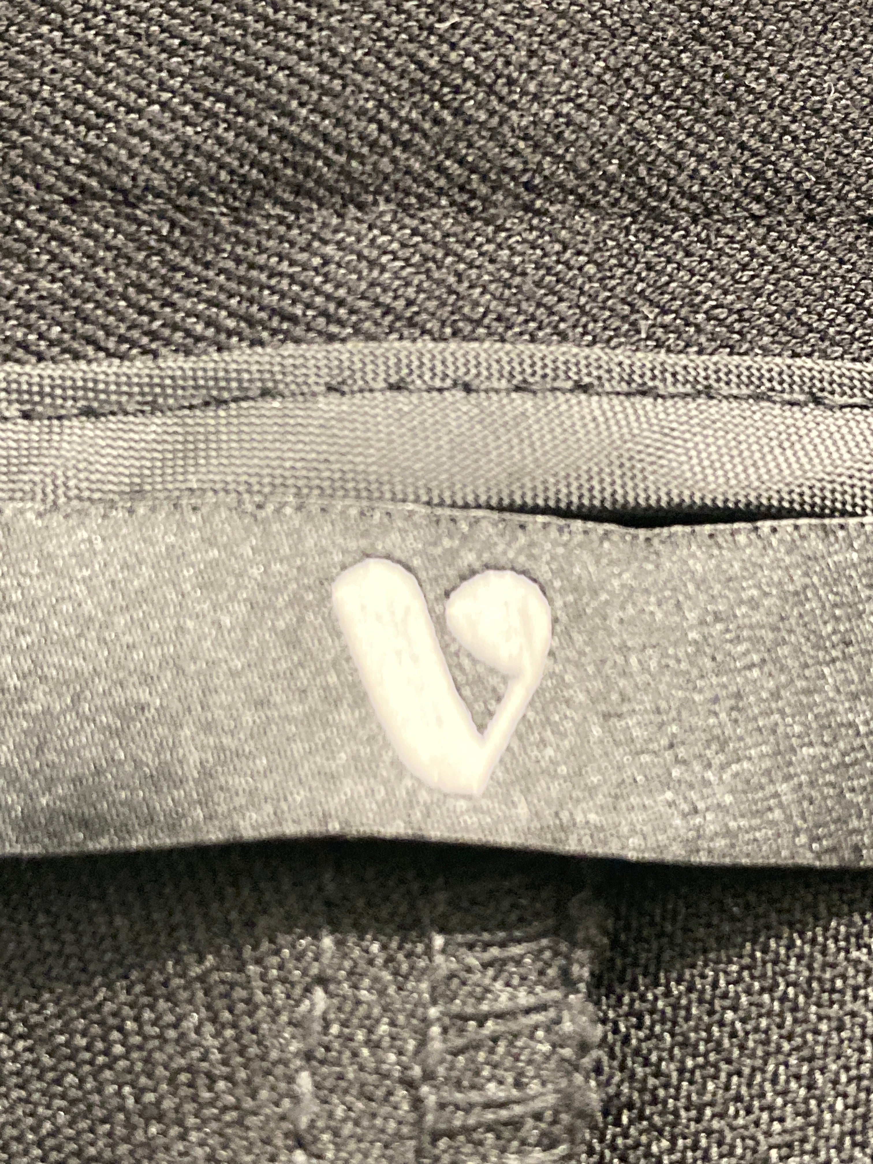 V by Very Bukser